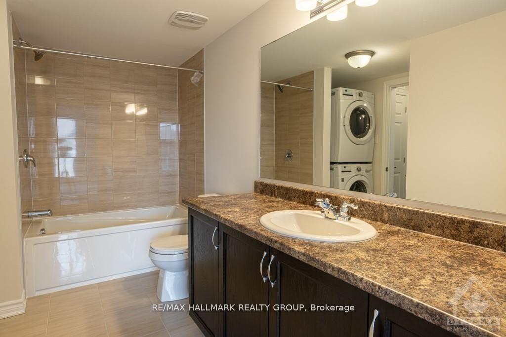 Photo 13 of 810 Kiniw Private, Ottawa, Manor Park — HOMEH