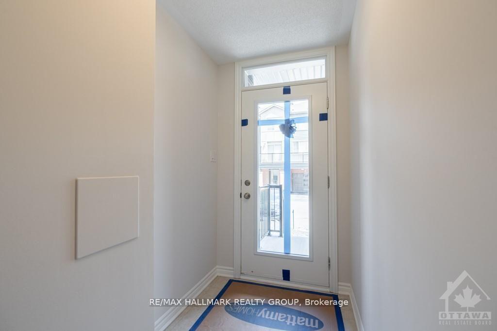 Photo 24 of 810 Kiniw Private, Ottawa, Manor Park — HOMEH