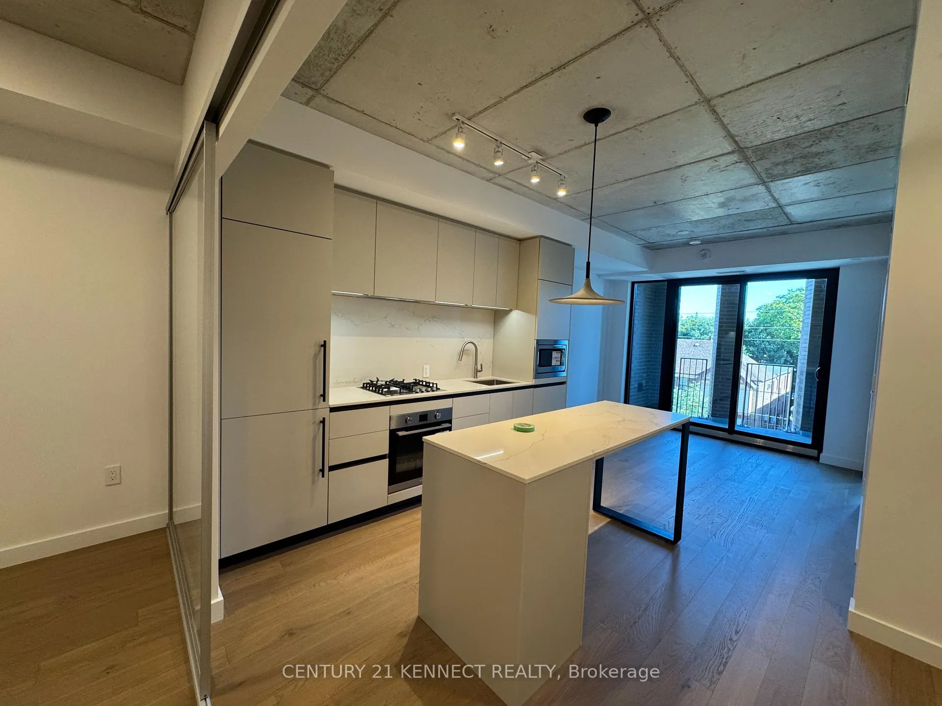 Photo 3 of Unit 302, 1720 Bayview Avenue, Toronto, Mount Pleasant East — HOMEH