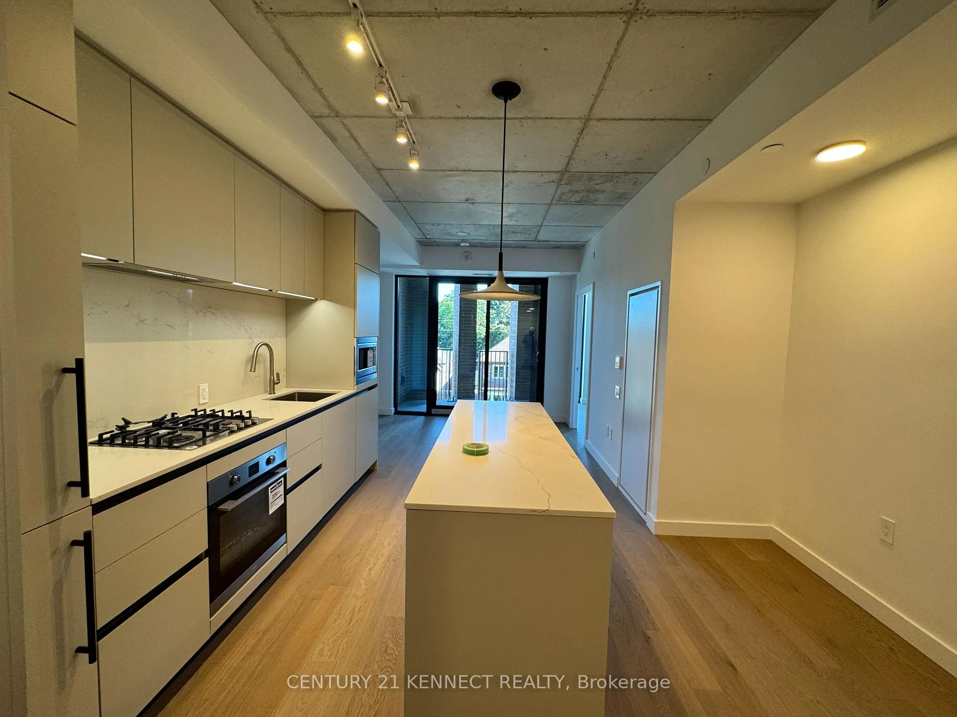 Photo 5 of Unit 302, 1720 Bayview Avenue, Toronto, Mount Pleasant East — HOMEH