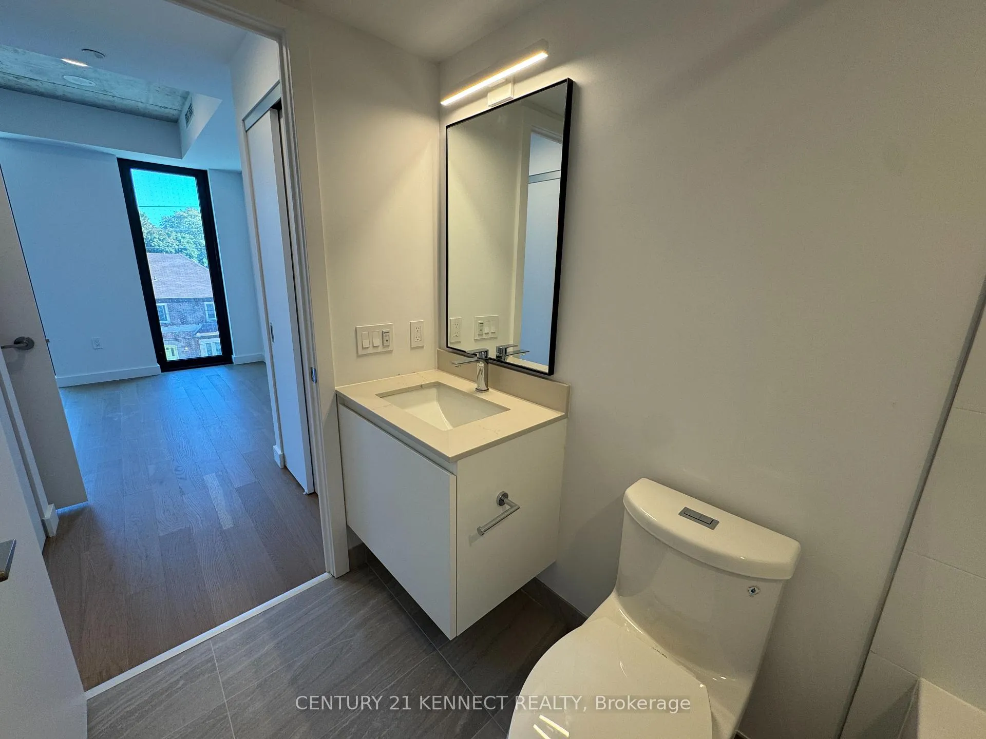Photo 10 of Unit 302, 1720 Bayview Avenue, Toronto, Mount Pleasant East — HOMEH