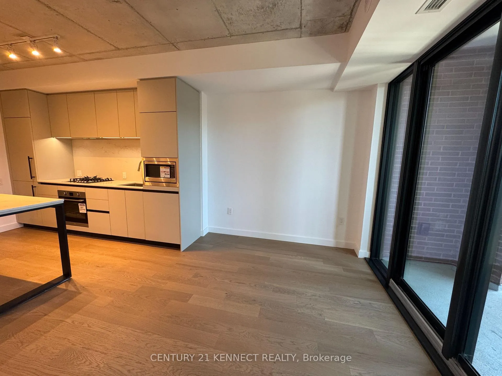 Photo 12 of Unit 302, 1720 Bayview Avenue, Toronto, Mount Pleasant East — HOMEH
