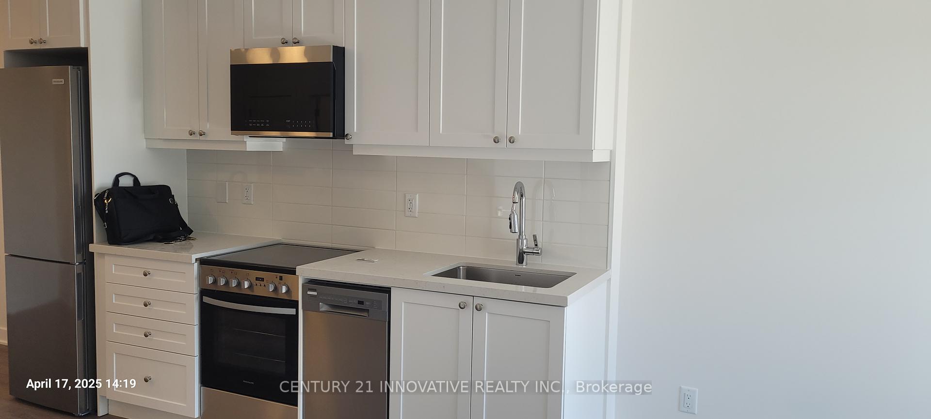 Photo 5 of Unit 812, 55 Clarington Boulevard, Clarington, Bowmanville — HOMEH