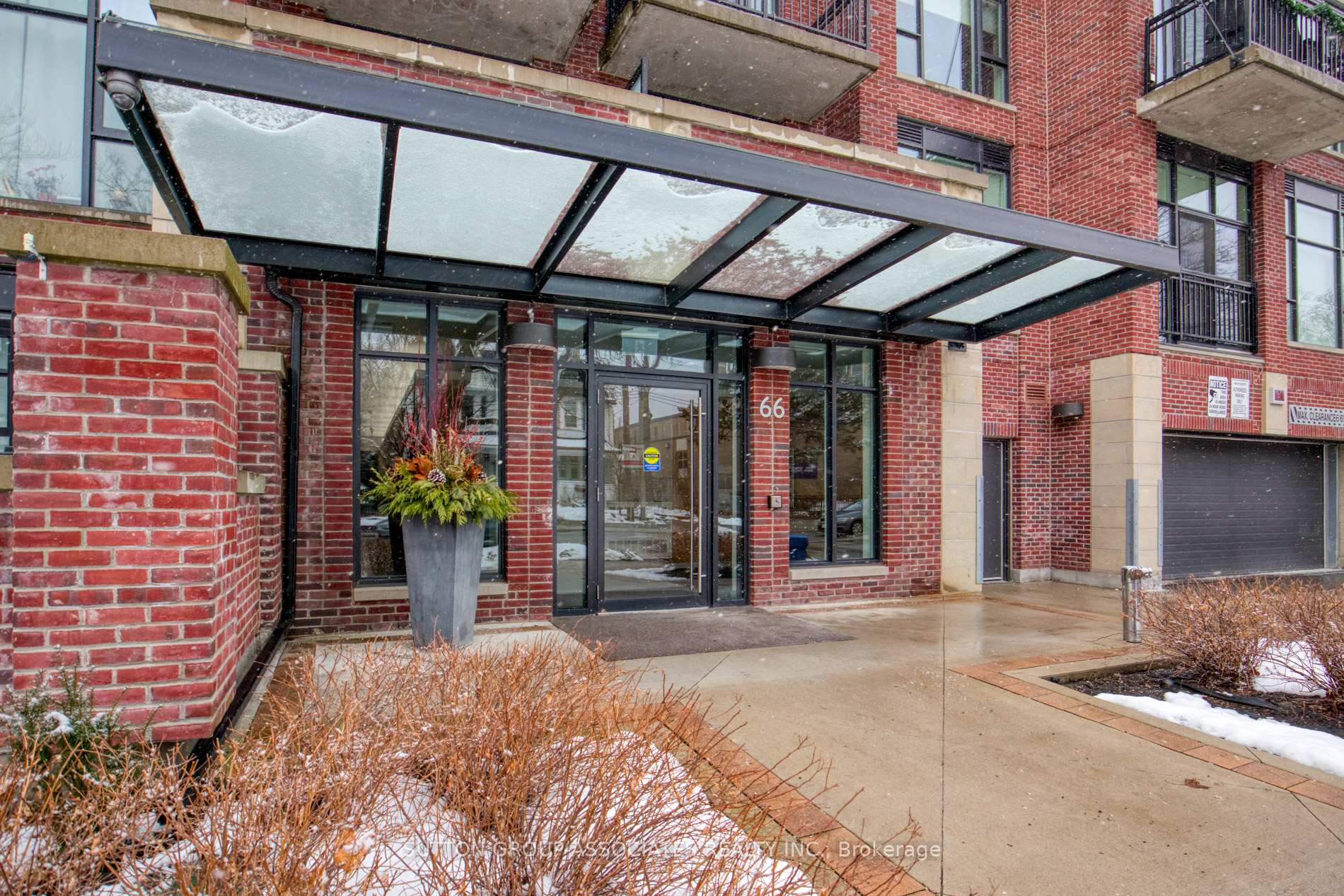 Front of Unit 312, 66 Kippendavie Avenue