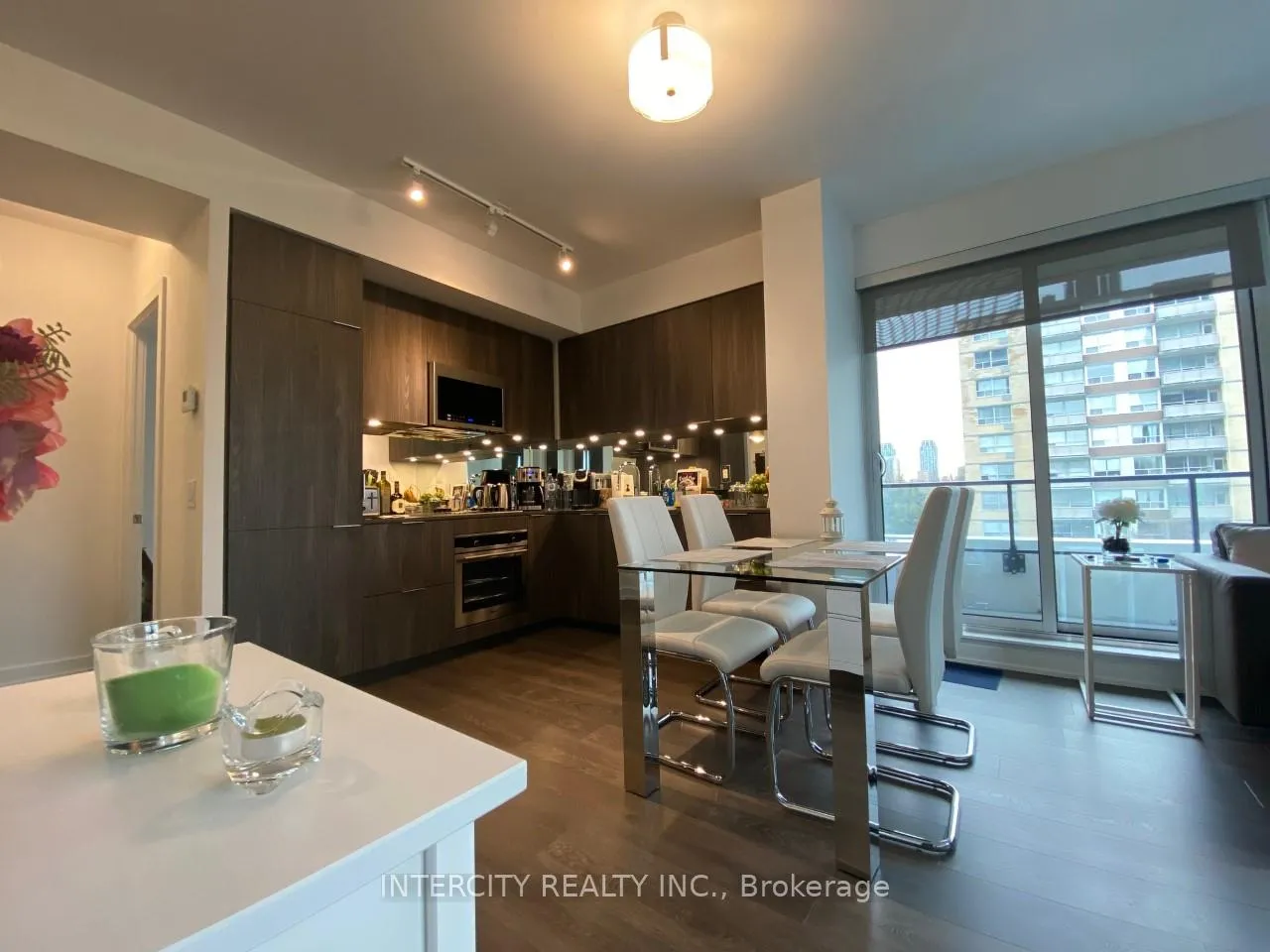 Photo 4 of Unit 509, 609 Avenue Road, Toronto, Yonge-St. Clair — HOMEH