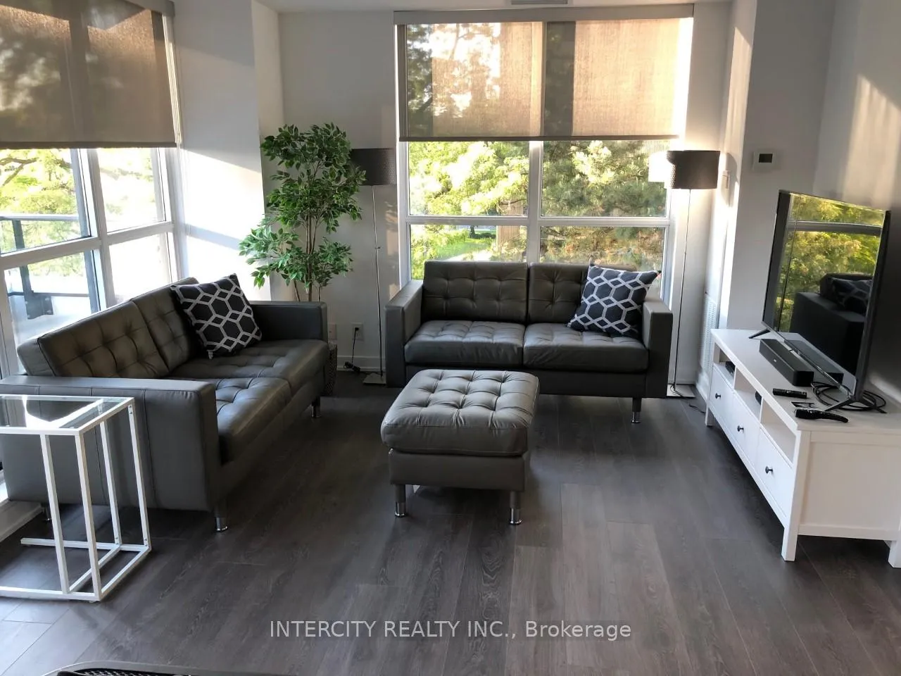 Photo 5 of Unit 509, 609 Avenue Road, Toronto, Yonge-St. Clair — HOMEH
