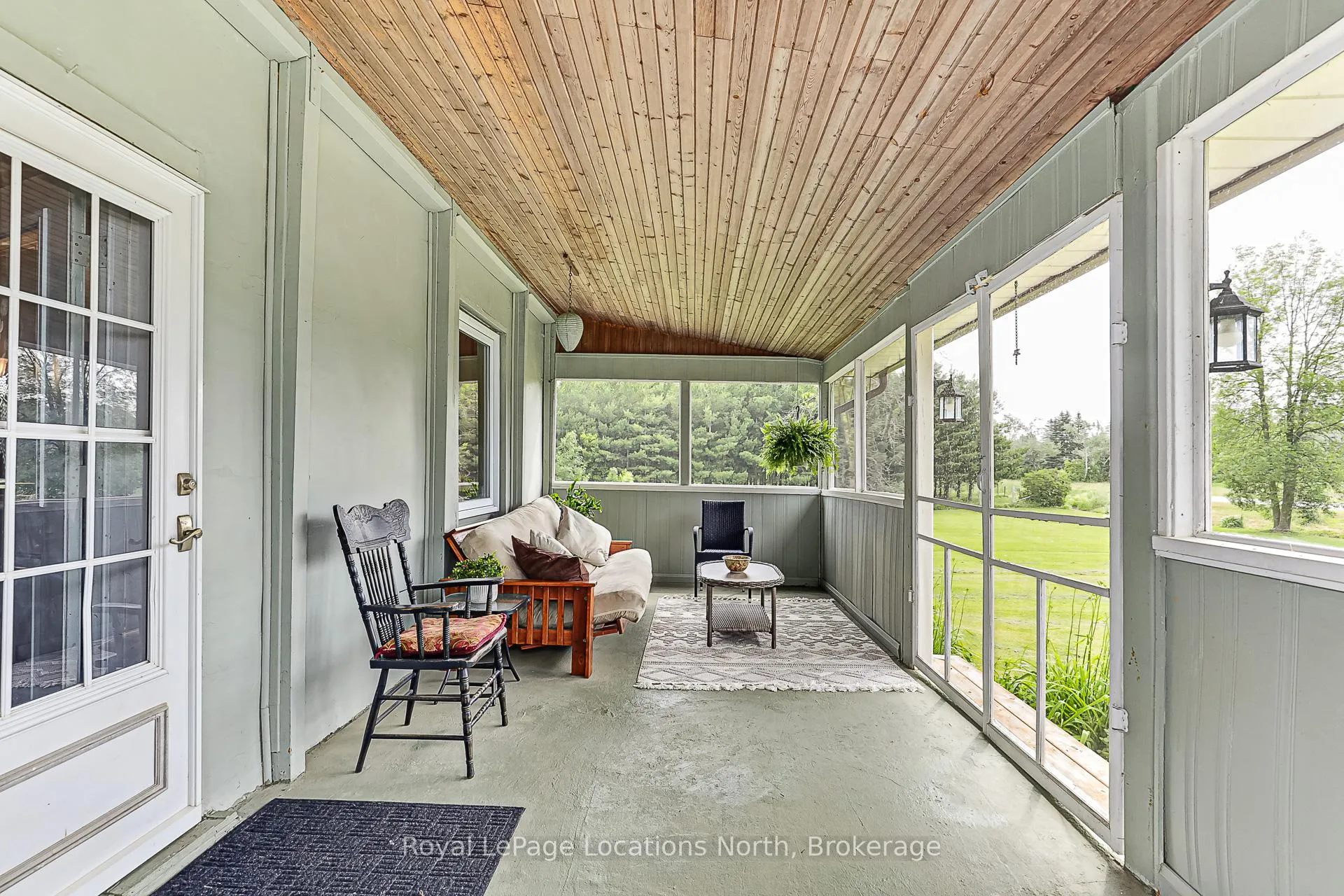 Photo 10 of 5576 Concession 6 Rd Sunnidale, Clearview, Rural Clearview — HOMEH