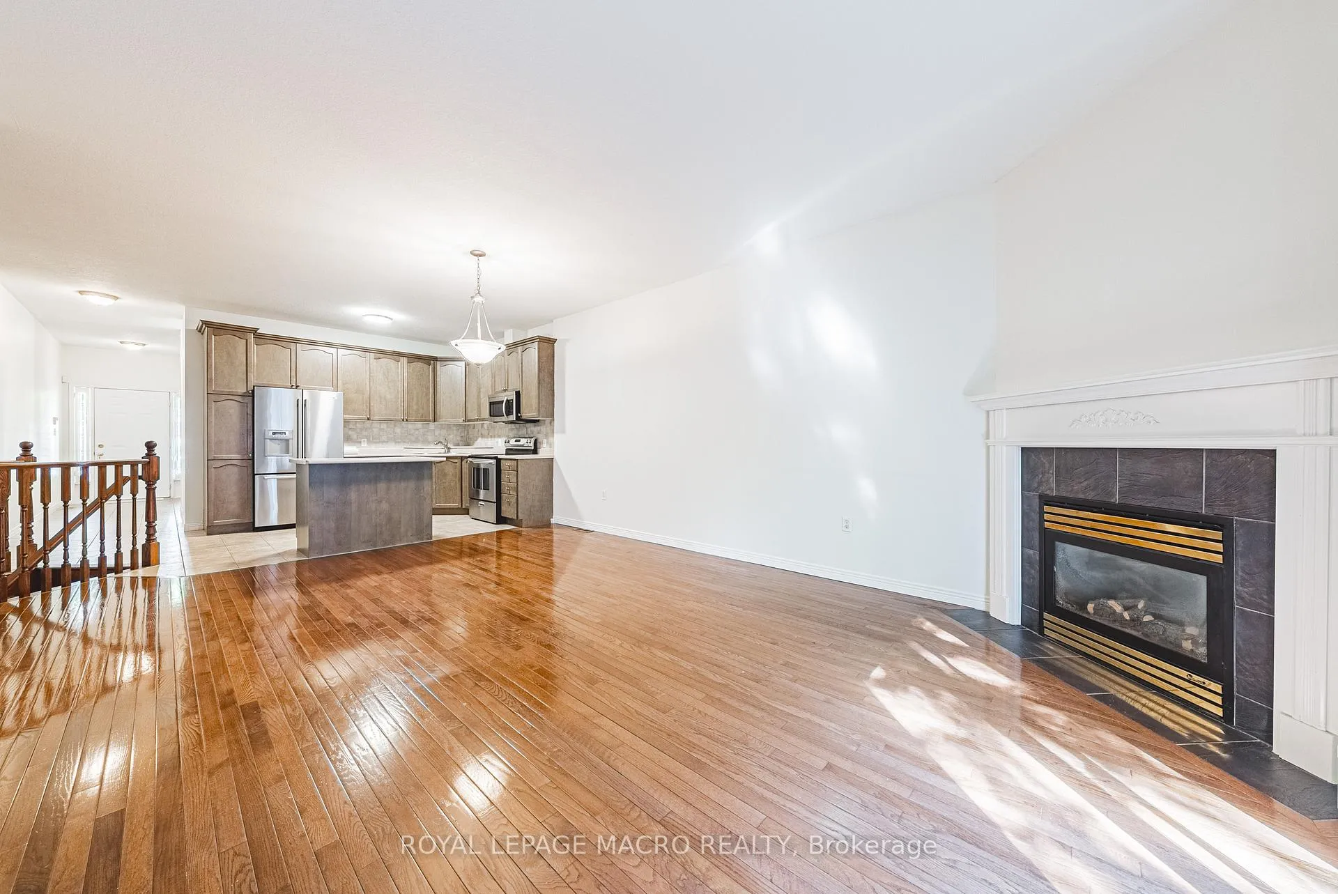 Photo 14 of Unit 3, 163 Livingston Avenue, Grimsby, Grimsby West — HOMEH
