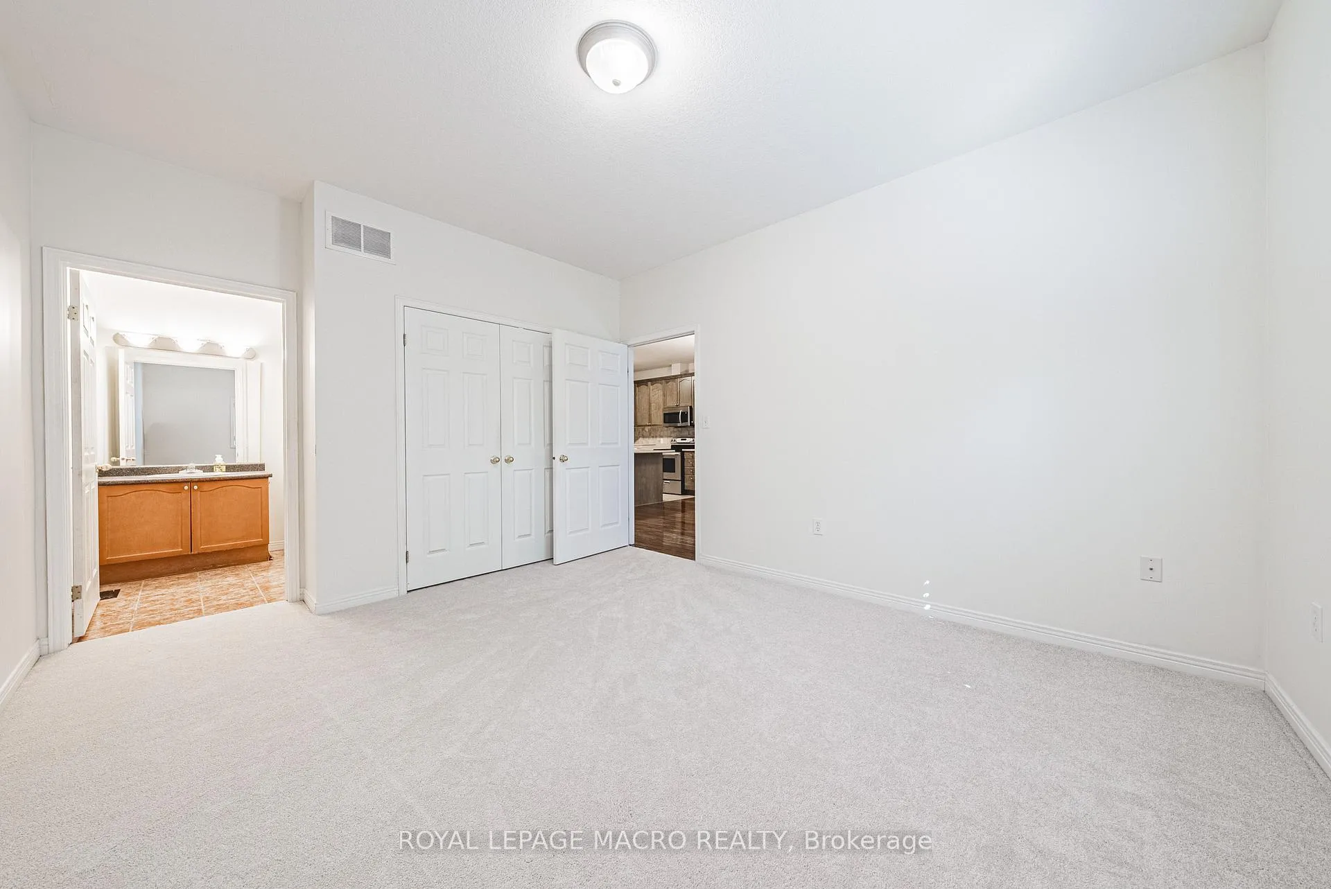 Photo 17 of Unit 3, 163 Livingston Avenue, Grimsby, Grimsby West — HOMEH