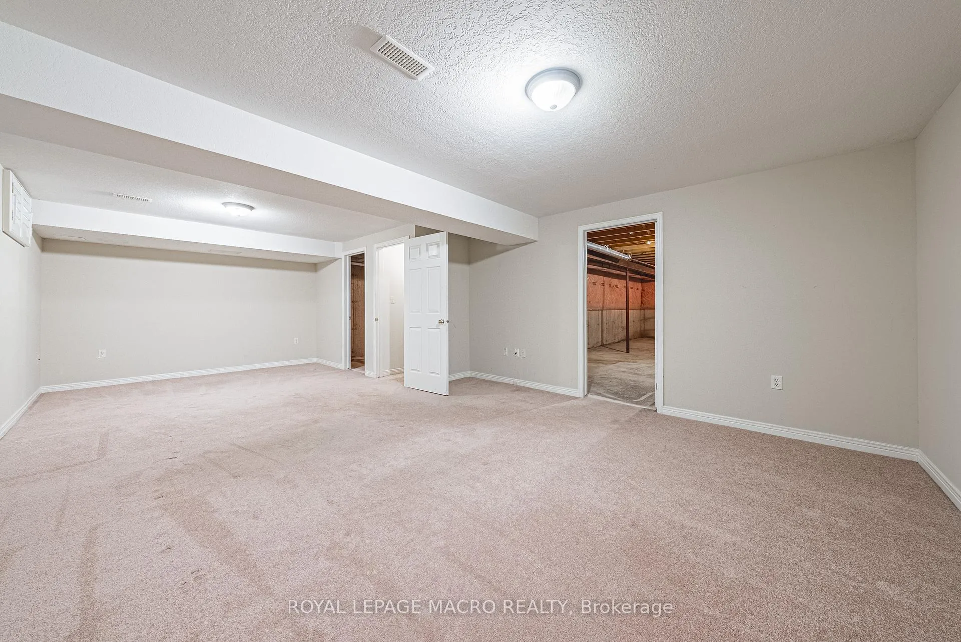 Photo 22 of Unit 3, 163 Livingston Avenue, Grimsby, Grimsby West — HOMEH