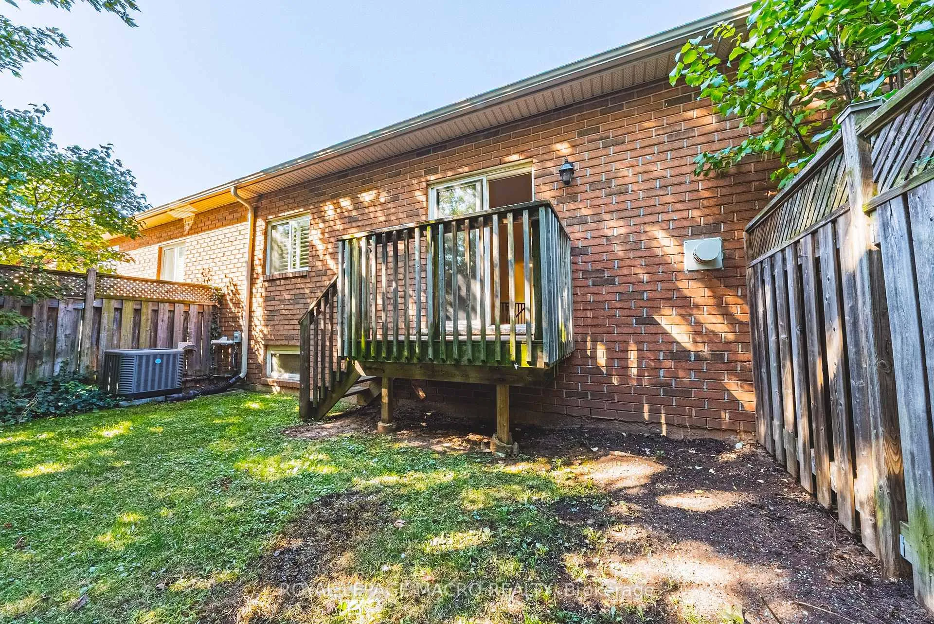 Photo 30 of Unit 3, 163 Livingston Avenue, Grimsby, Grimsby West — HOMEH