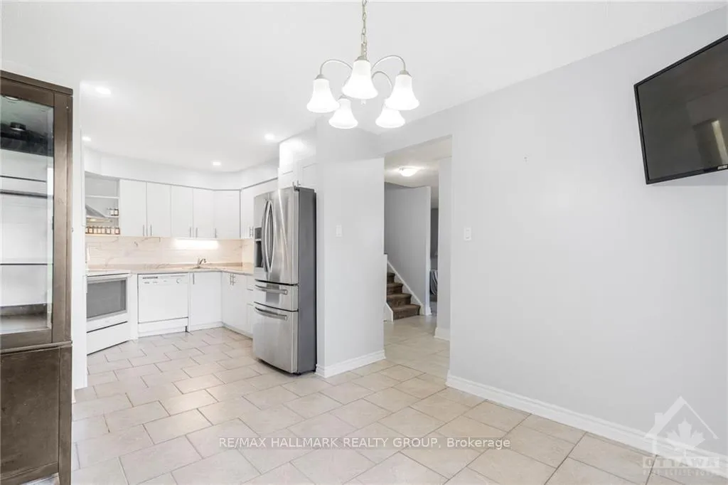 Photo 3 of Unit 78, 2939 Fairlea Crescent, Ottawa, Heron Gate/Industrial Park — HOMEH