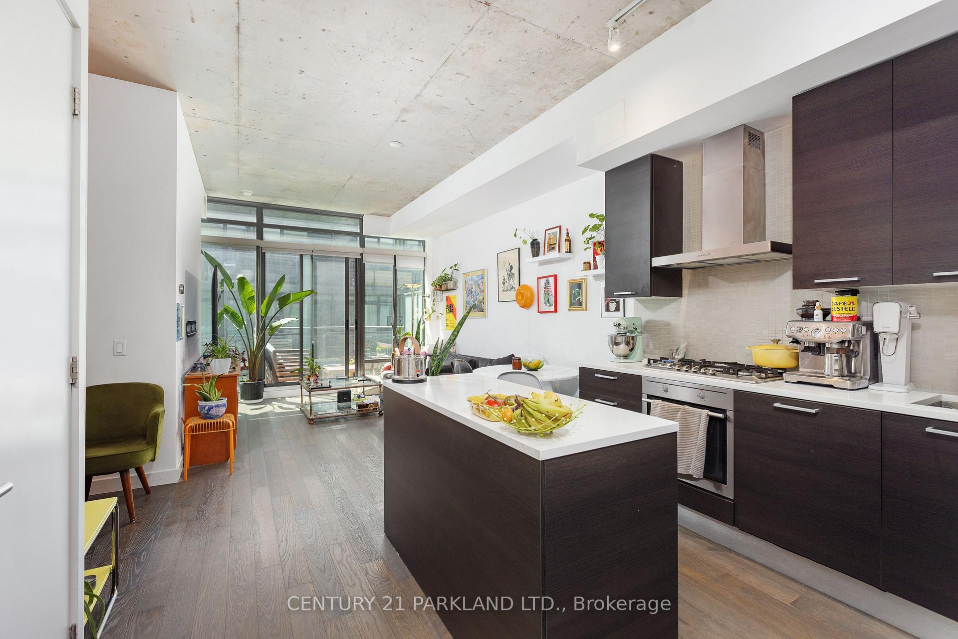 Photo 6 of Unit 720, 90 Broadview Avenue, Toronto, South Riverdale — HOMEH