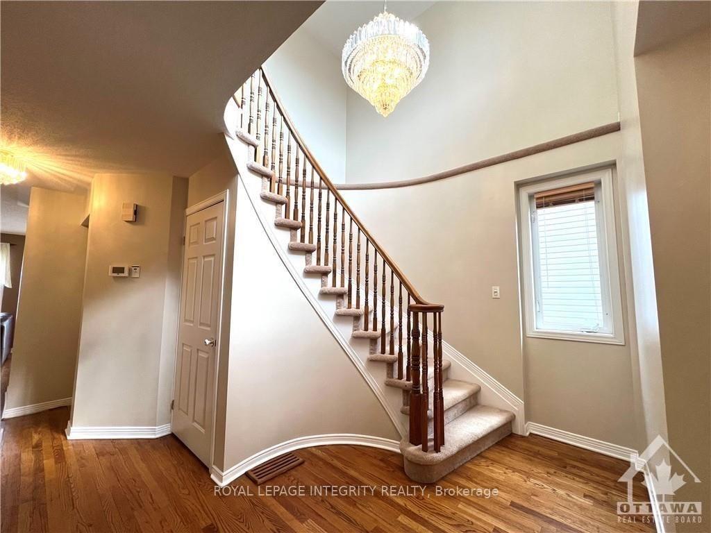 Photo 4 of 3 Armagh Way, Ottawa, Barrhaven - Longfields — HOMEH