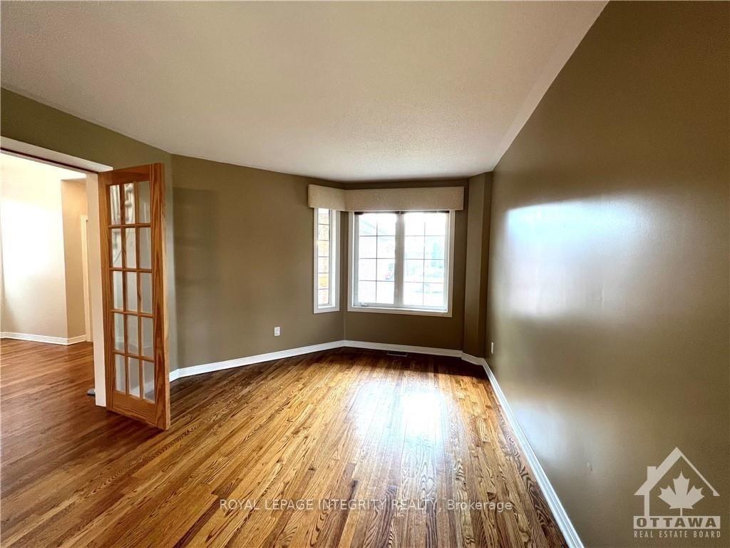 Photo 9 of 3 Armagh Way, Ottawa, Barrhaven - Longfields — HOMEH