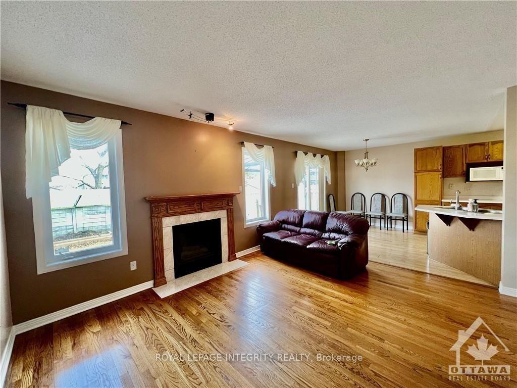Photo 11 of 3 Armagh Way, Ottawa, Barrhaven - Longfields — HOMEH