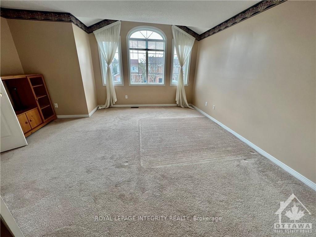 Photo 17 of 3 Armagh Way, Ottawa, Barrhaven - Longfields — HOMEH