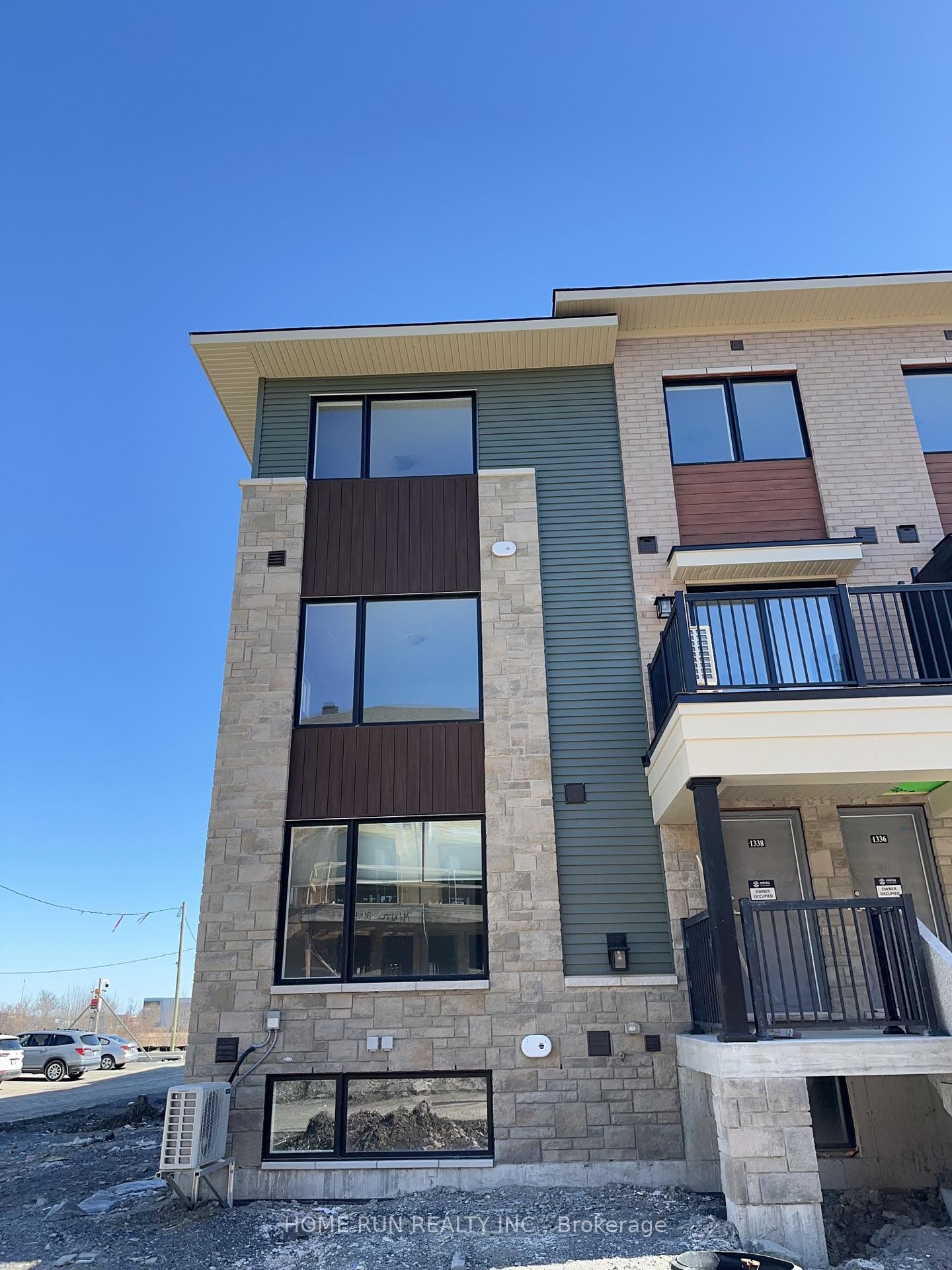 Photo 1 of 1338 Creekway Private, Ottawa, Kanata - Kanata Lakes/Heritage Hills — HOMEH