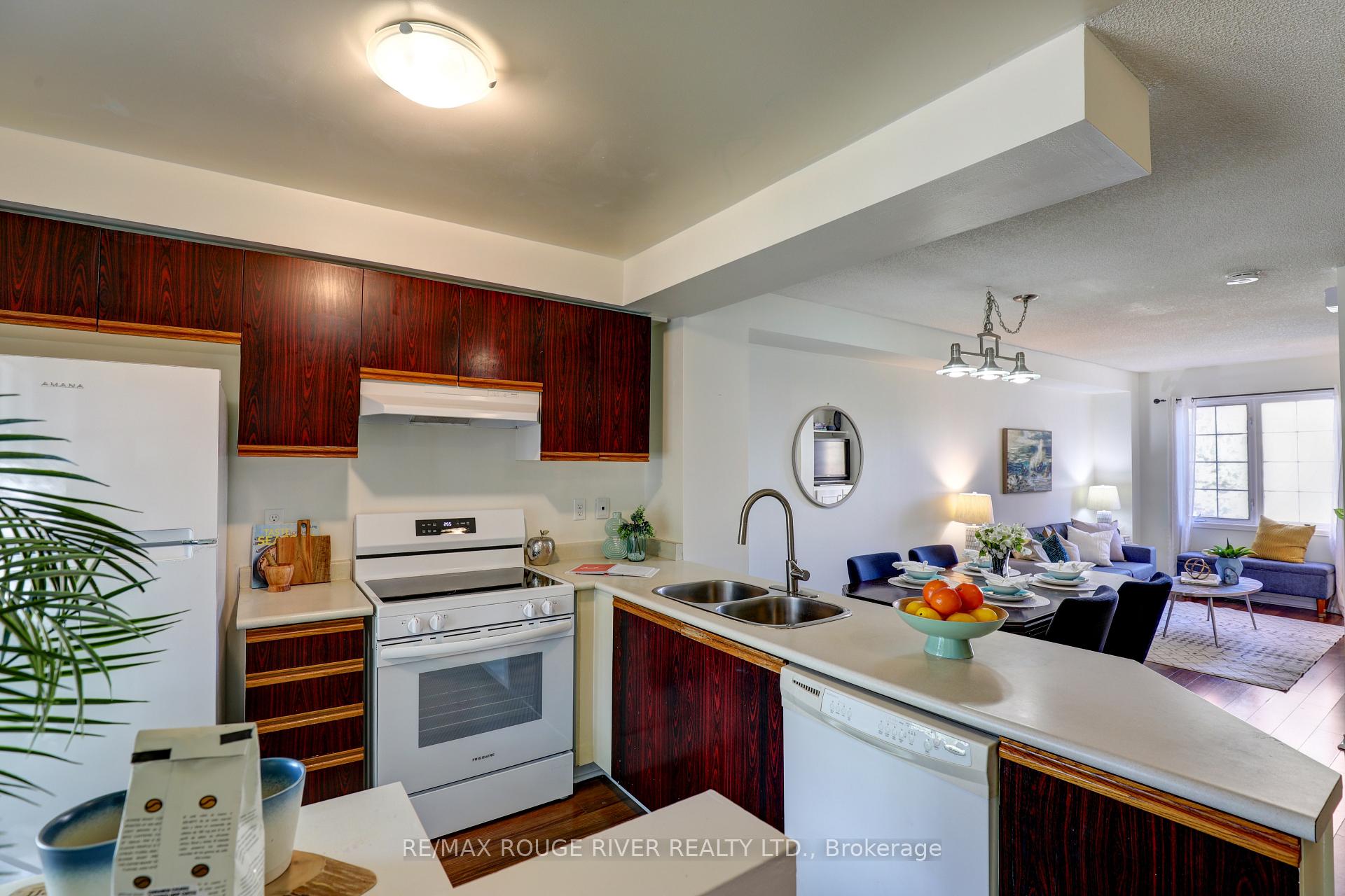 Photo 15 of Unit 5, 1623 Pickering Parkway, Pickering, Village East — HOMEH