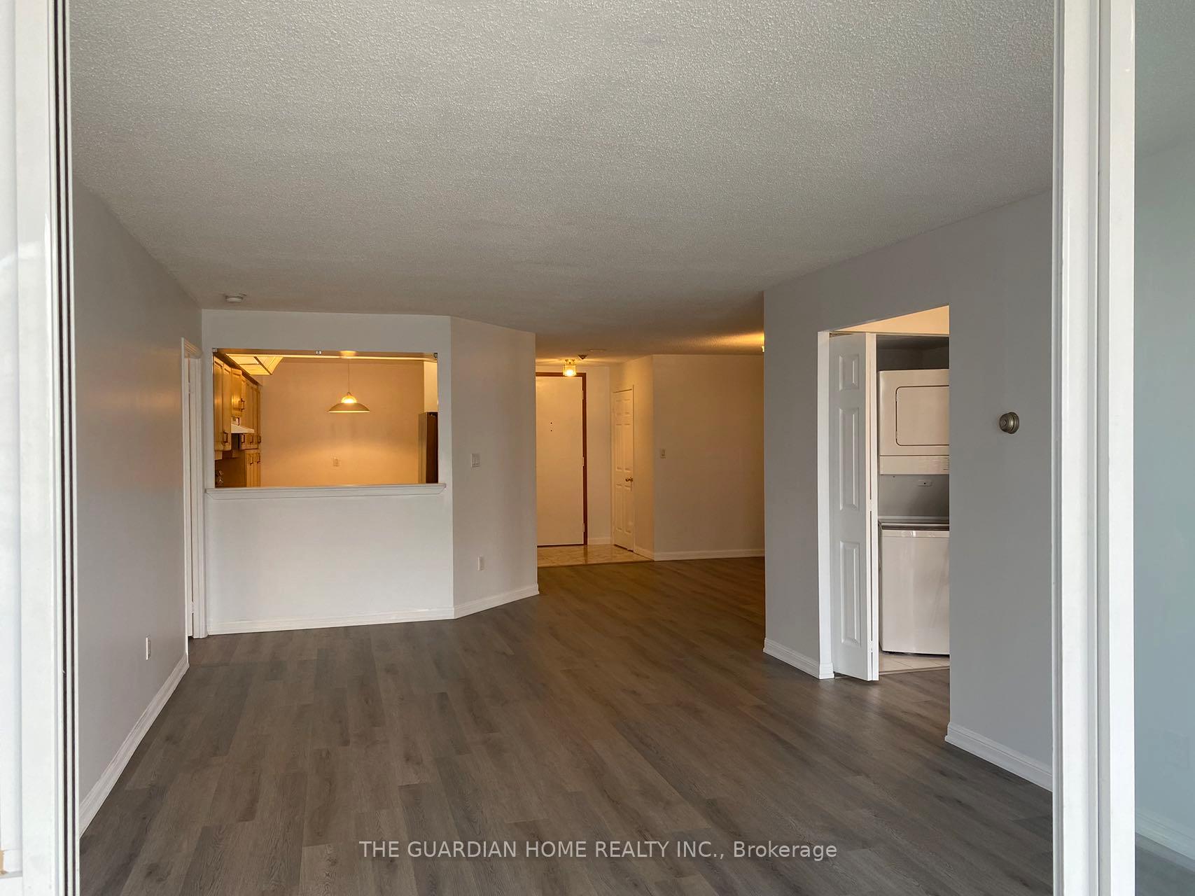 Photo 7 of Unit 901, 610 Bullock Drive, Markham, Unionville — HOMEH