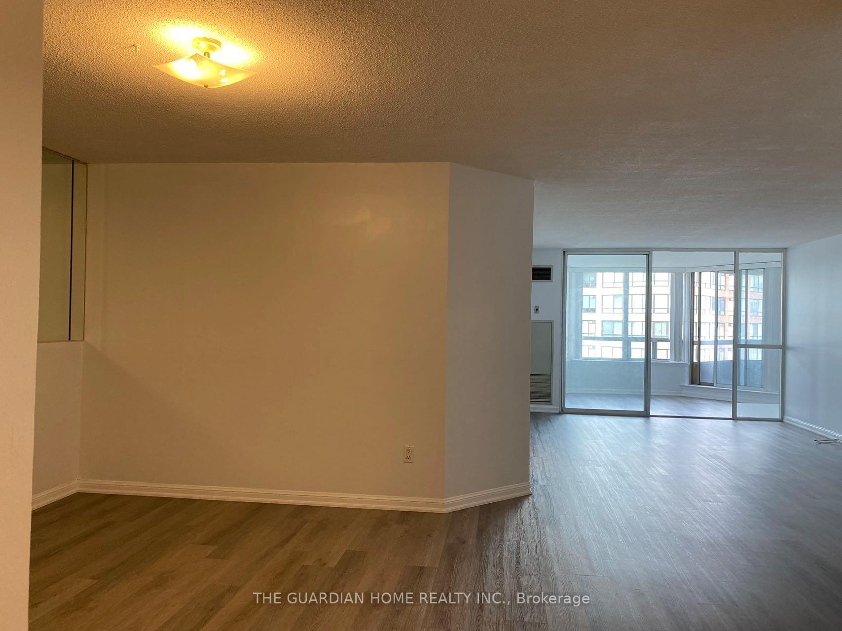 Photo 9 of Unit 901, 610 Bullock Drive, Markham, Unionville — HOMEH