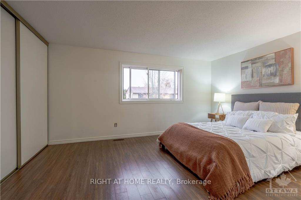 Photo 11 of Unit C, 18 Foxhill Way, Ottawa, Barrhaven - Knollsbrook — HOMEH
