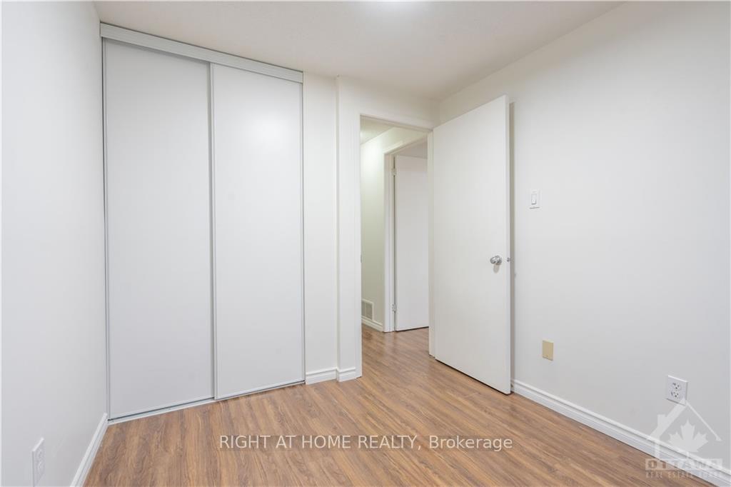 Photo 16 of Unit C, 18 Foxhill Way, Ottawa, Barrhaven - Knollsbrook — HOMEH