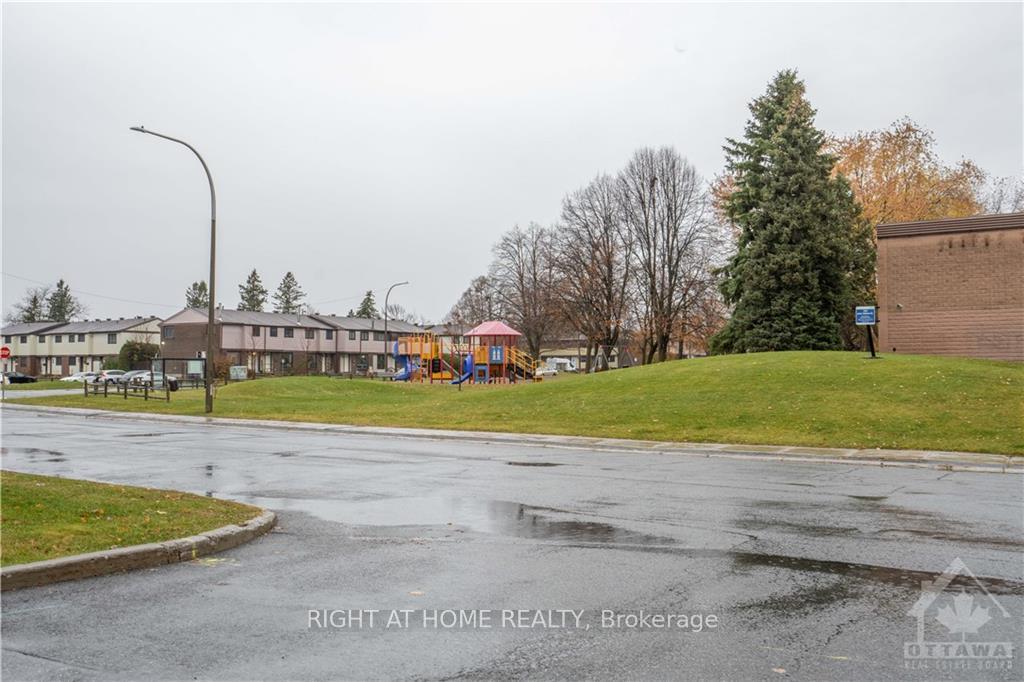 Photo 20 of Unit C, 18 Foxhill Way, Ottawa, Barrhaven - Knollsbrook — HOMEH