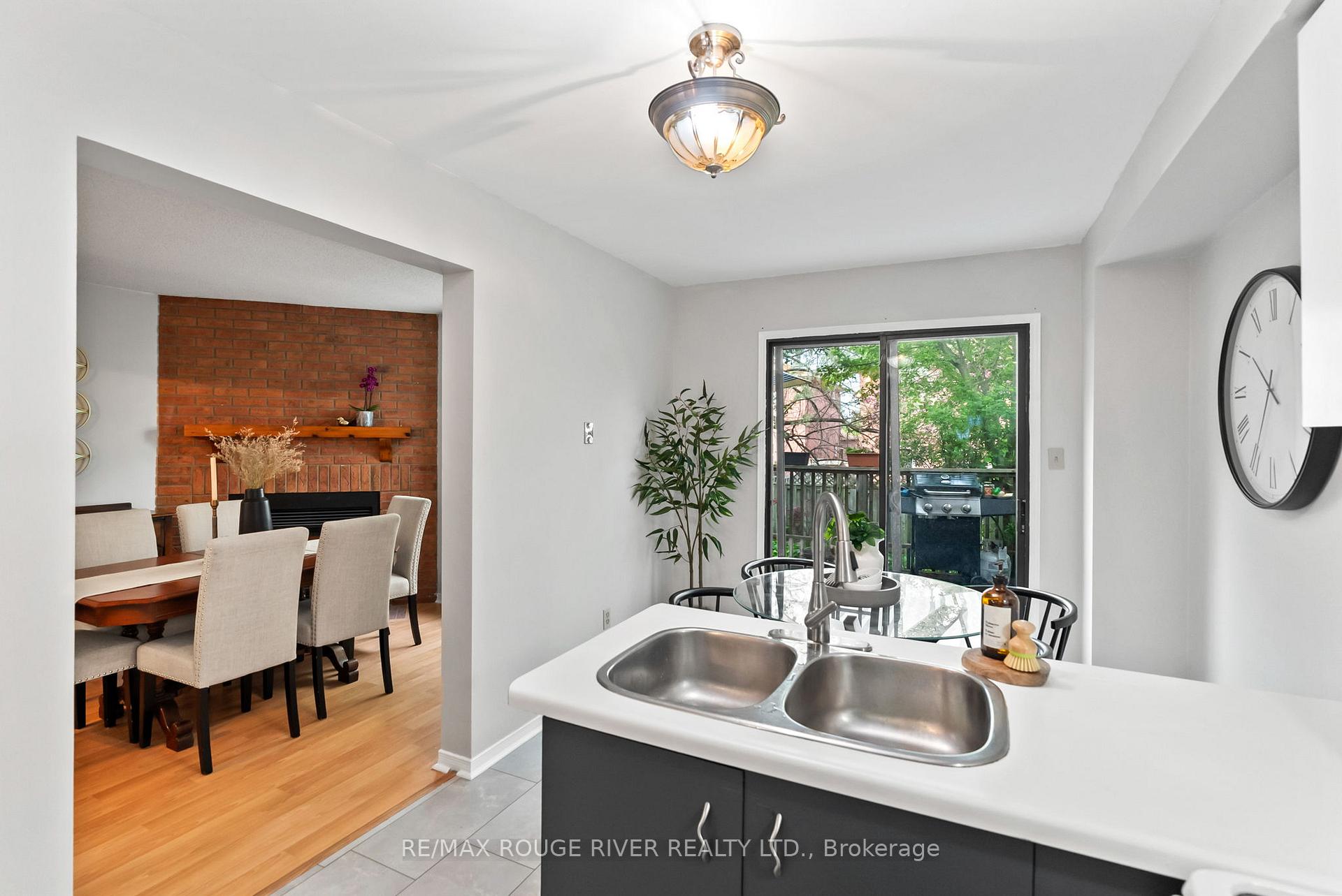 Photo 23 of 31 Sharp Crescent, Ajax, Central — HOMEH