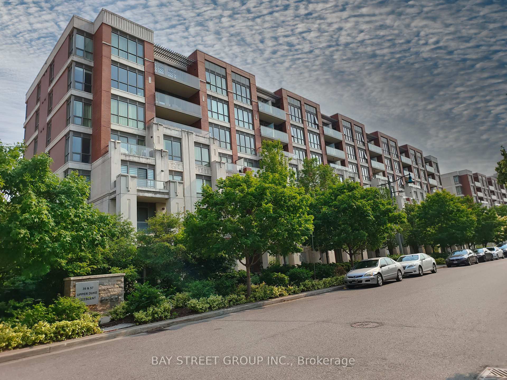 Photo 1 of Unit 416, 39 Upper Duke Crescent, Markham, Unionville — HOMEH
