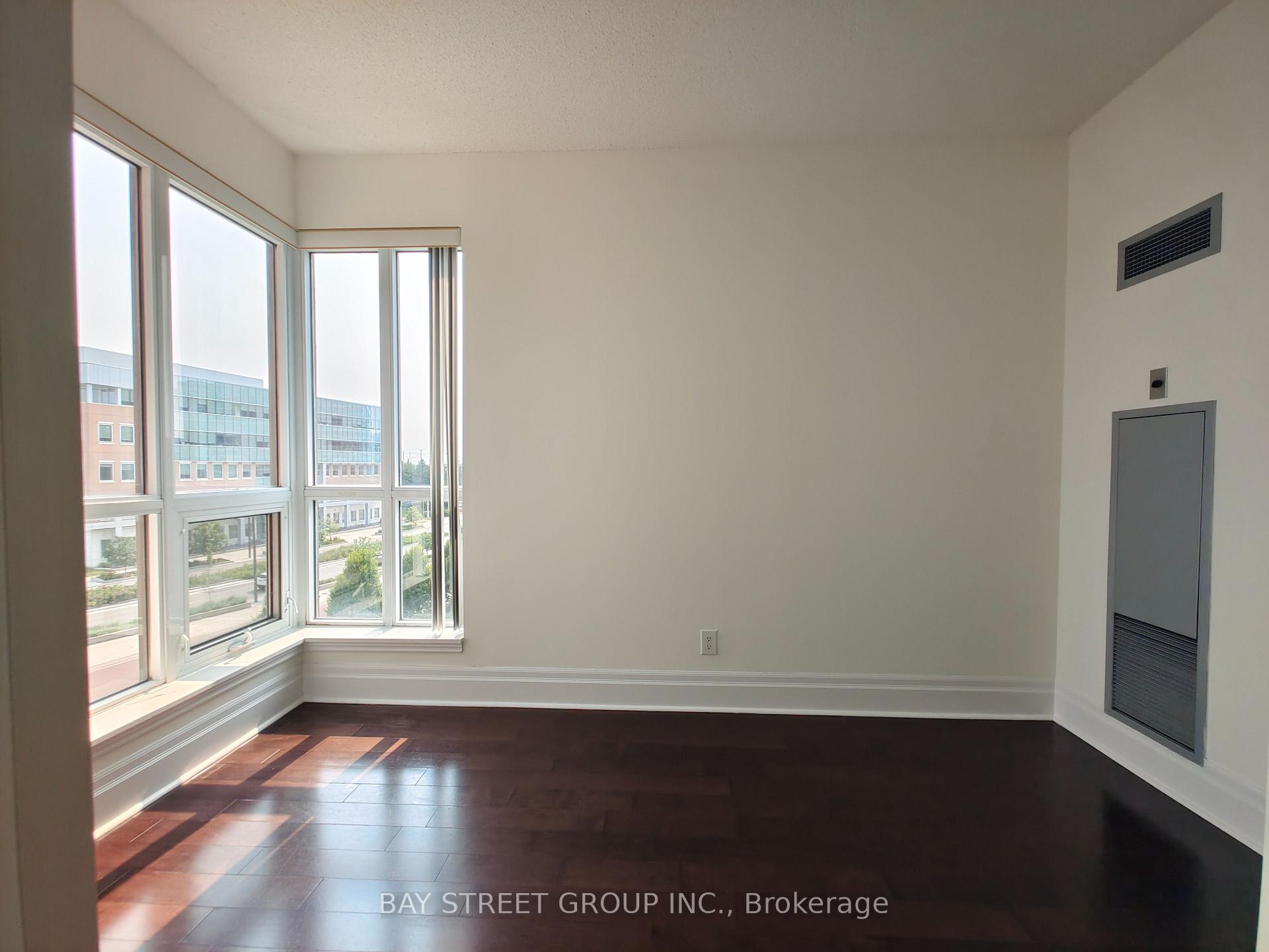 Photo 6 of Unit 416, 39 Upper Duke Crescent, Markham, Unionville — HOMEH