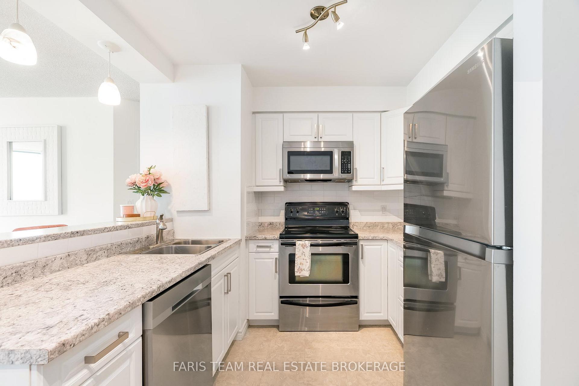 Photo 7 of Unit 603, 150 Dunlop Street E, Barrie, City Centre — HOMEH