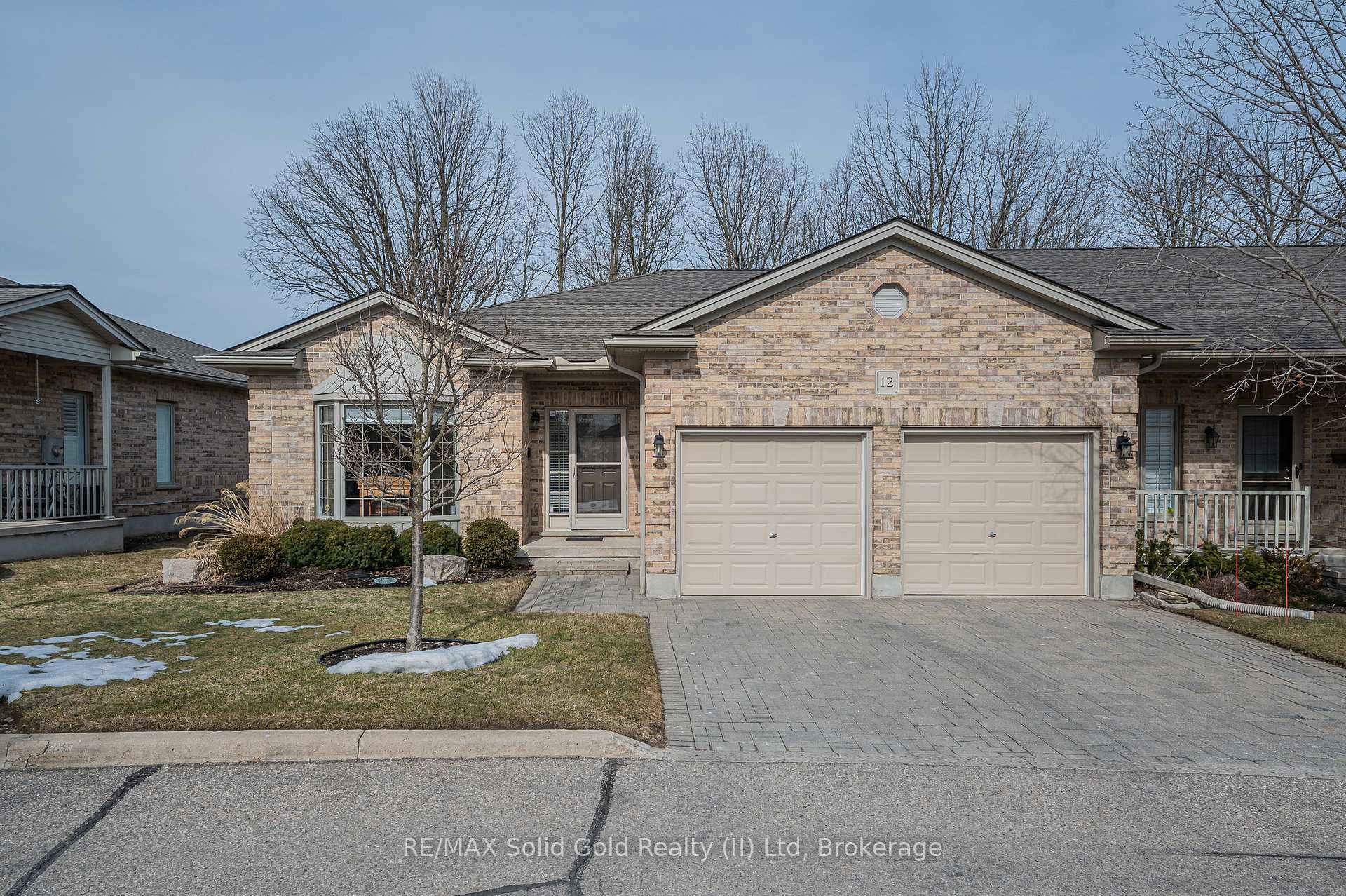 Photo 2 of Unit 12, 900 Doon Village Road, Kitchener — HOMEH