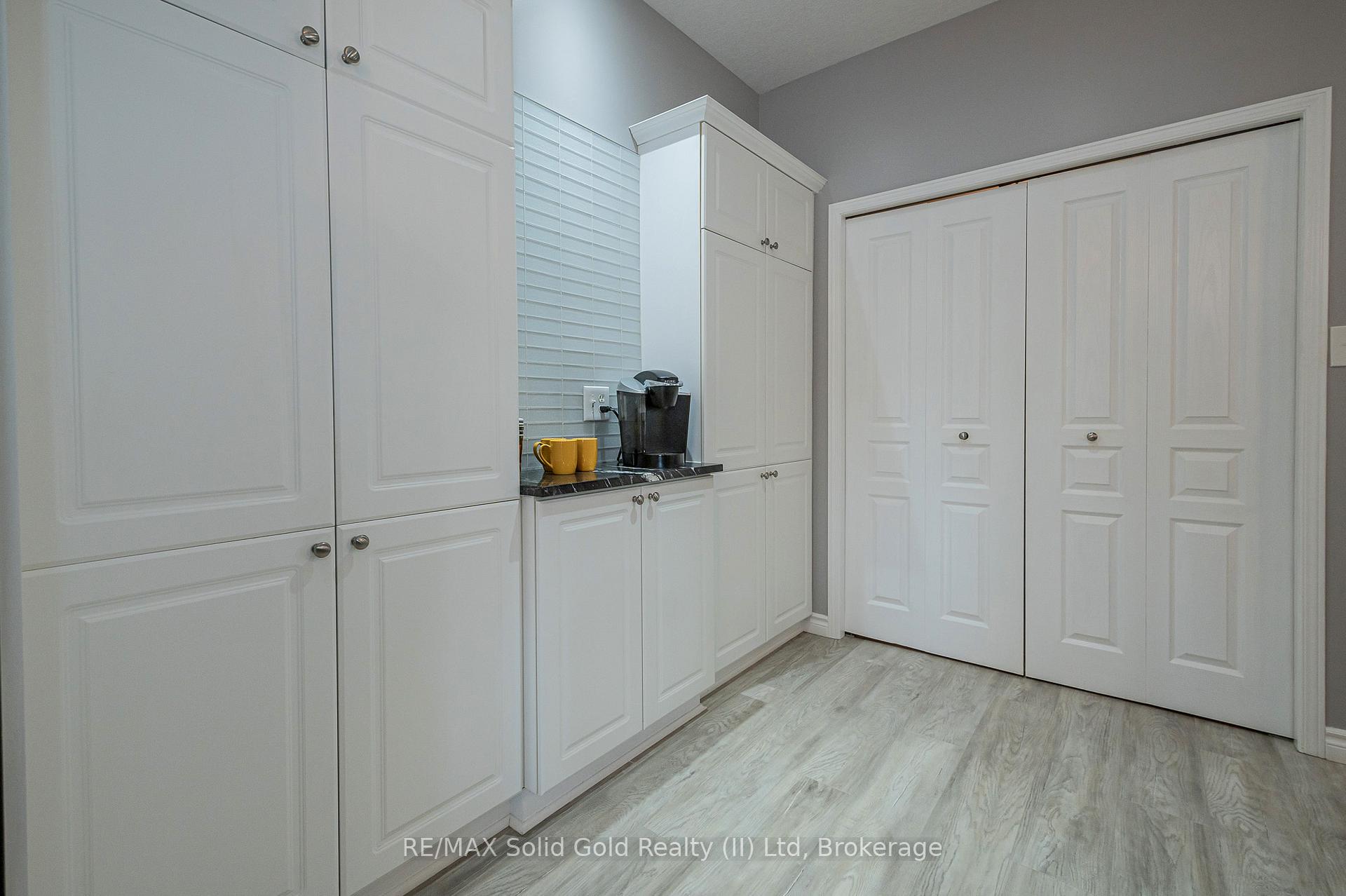 Photo 15 of Unit 12, 900 Doon Village Road, Kitchener — HOMEH