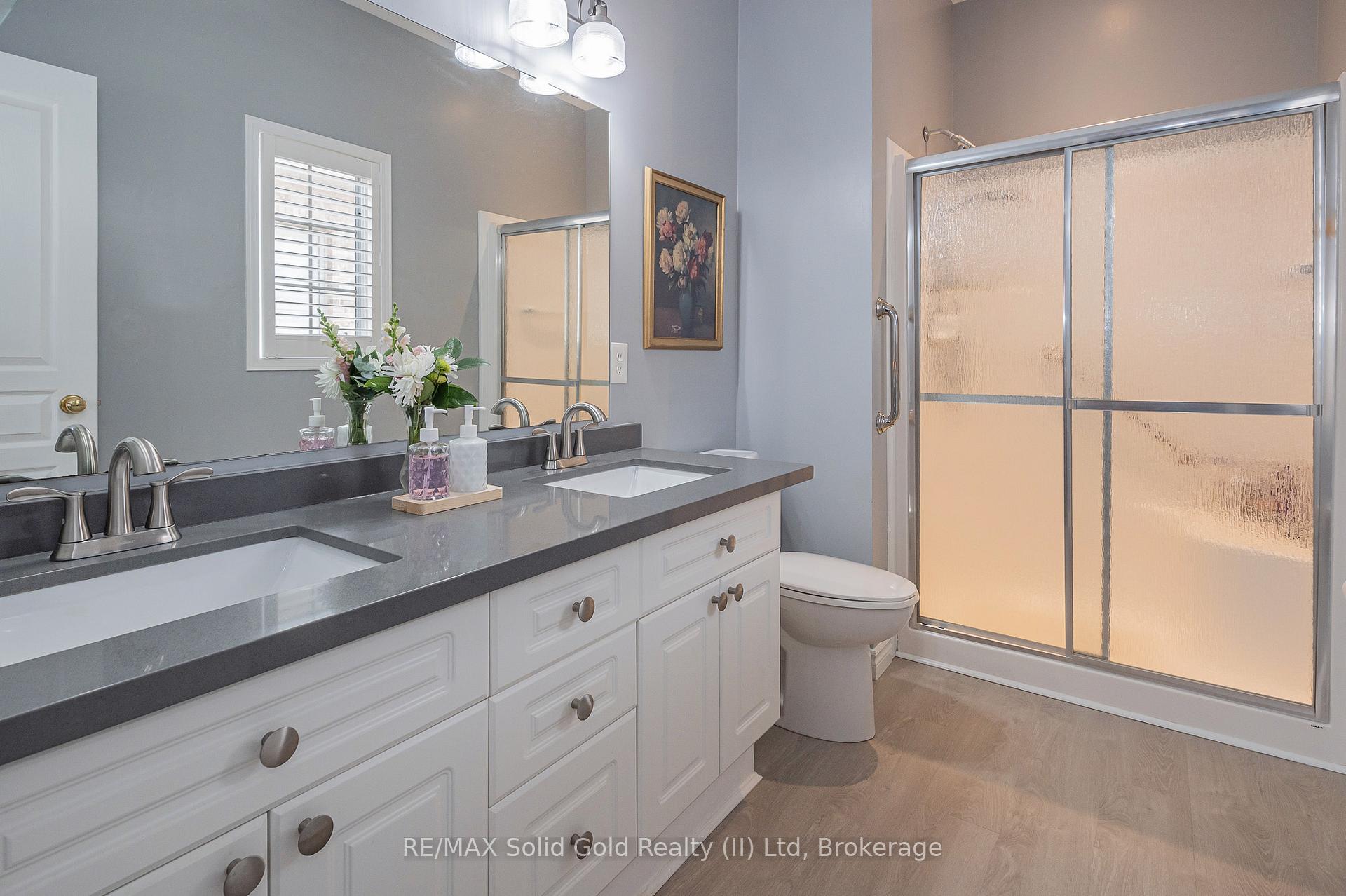 Photo 20 of Unit 12, 900 Doon Village Road, Kitchener — HOMEH