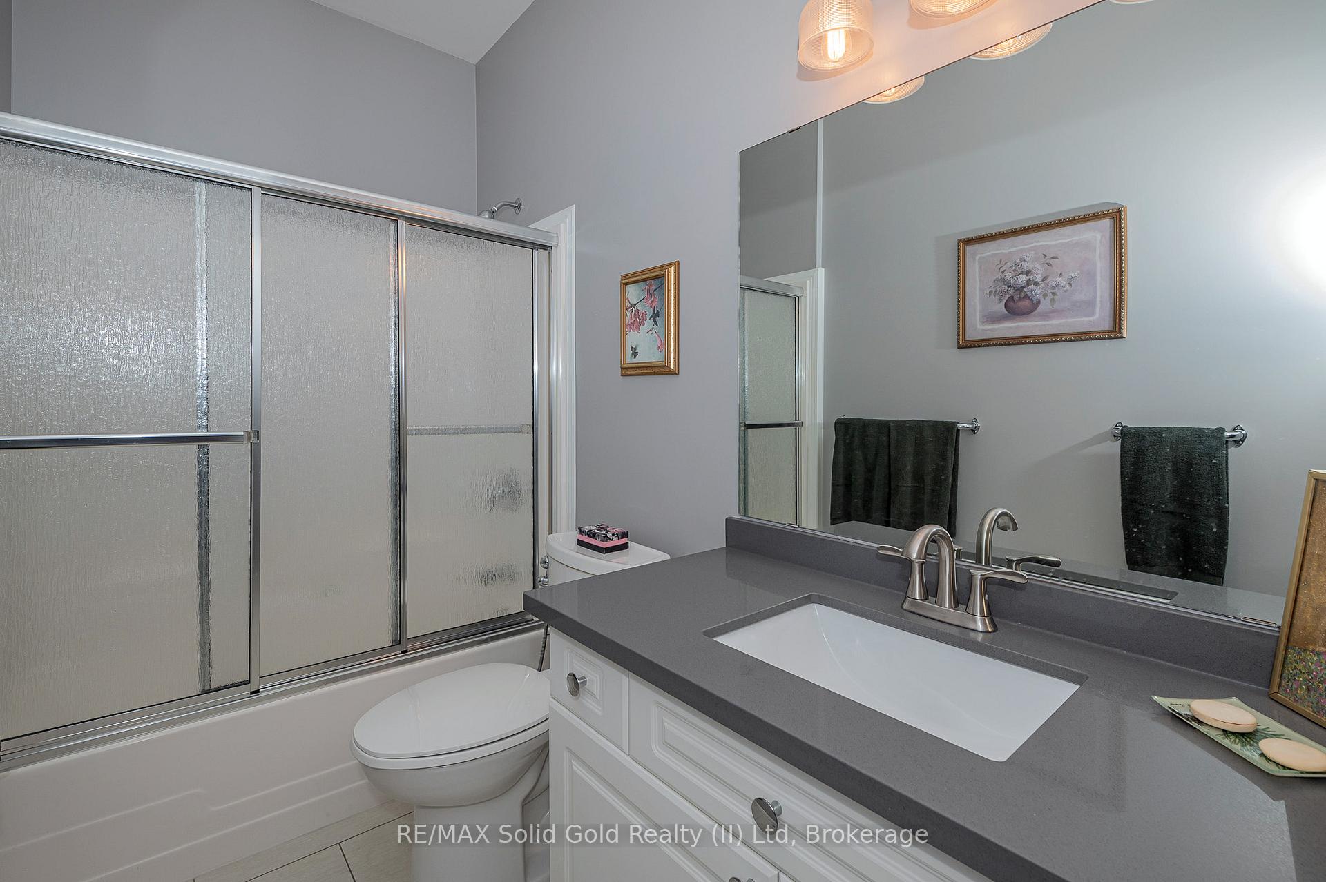 Photo 23 of Unit 12, 900 Doon Village Road, Kitchener — HOMEH