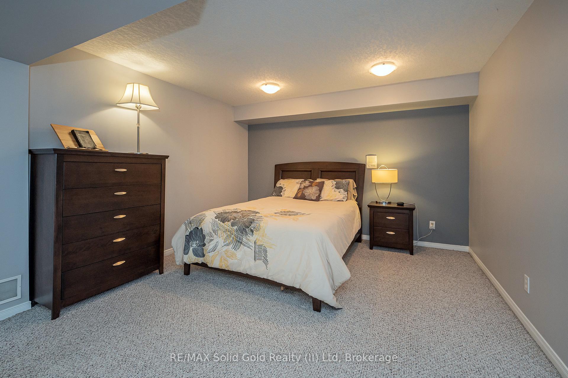 Photo 28 of Unit 12, 900 Doon Village Road, Kitchener — HOMEH