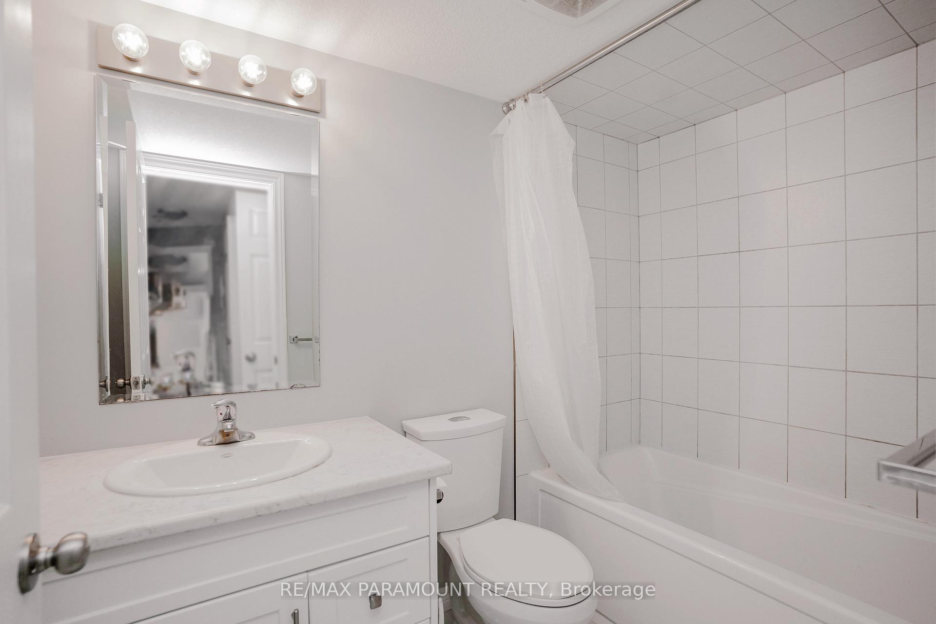 Photo 18 of 168 Wheat Lane, Kitchener — HOMEH