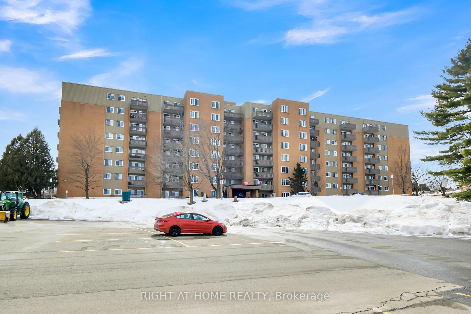 Photo 1 of Unit 705, 1599 Lassiter Terrace, Ottawa, Beaconwood — HOMEH