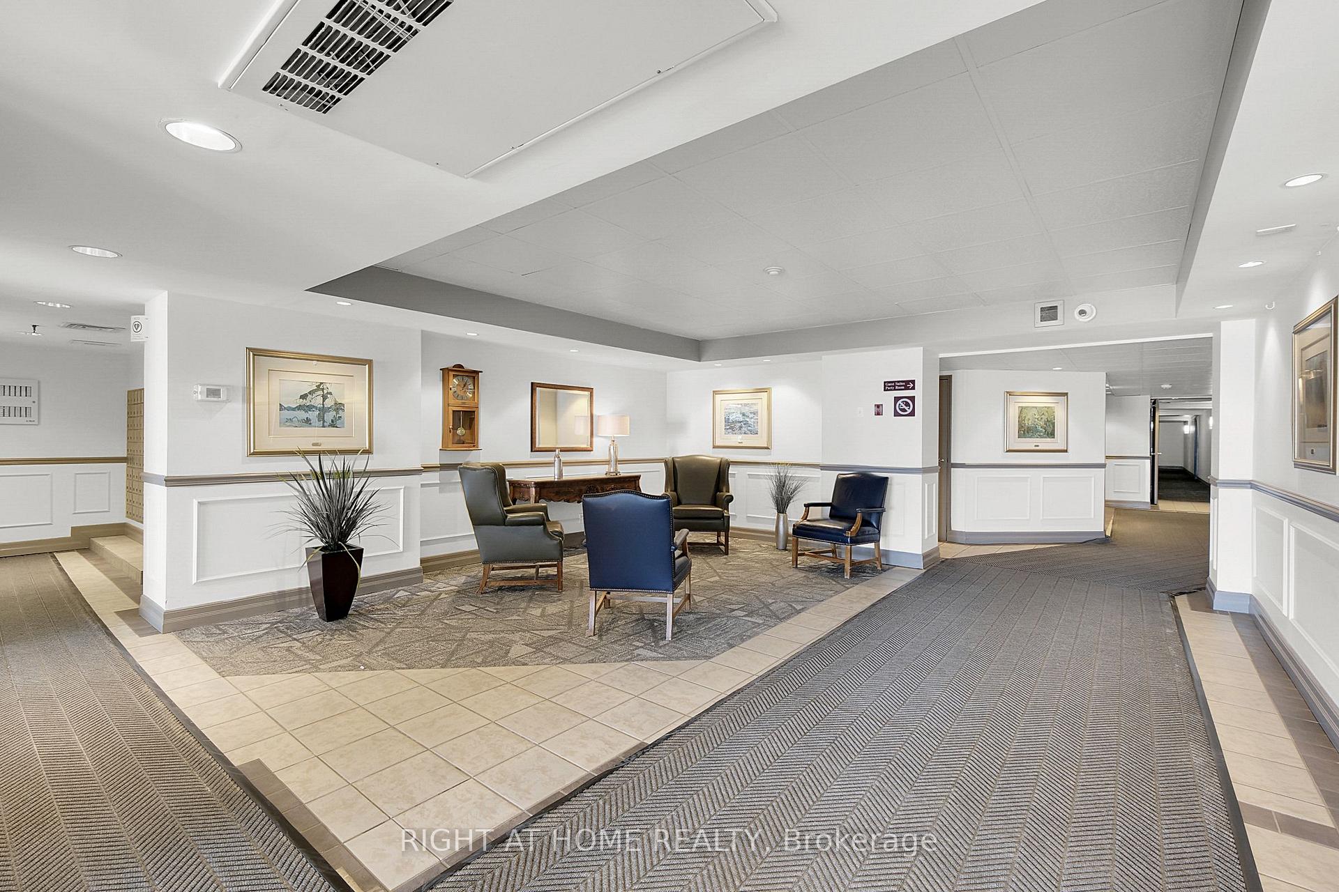 Photo 5 of Unit 705, 1599 Lassiter Terrace, Ottawa, Beaconwood — HOMEH