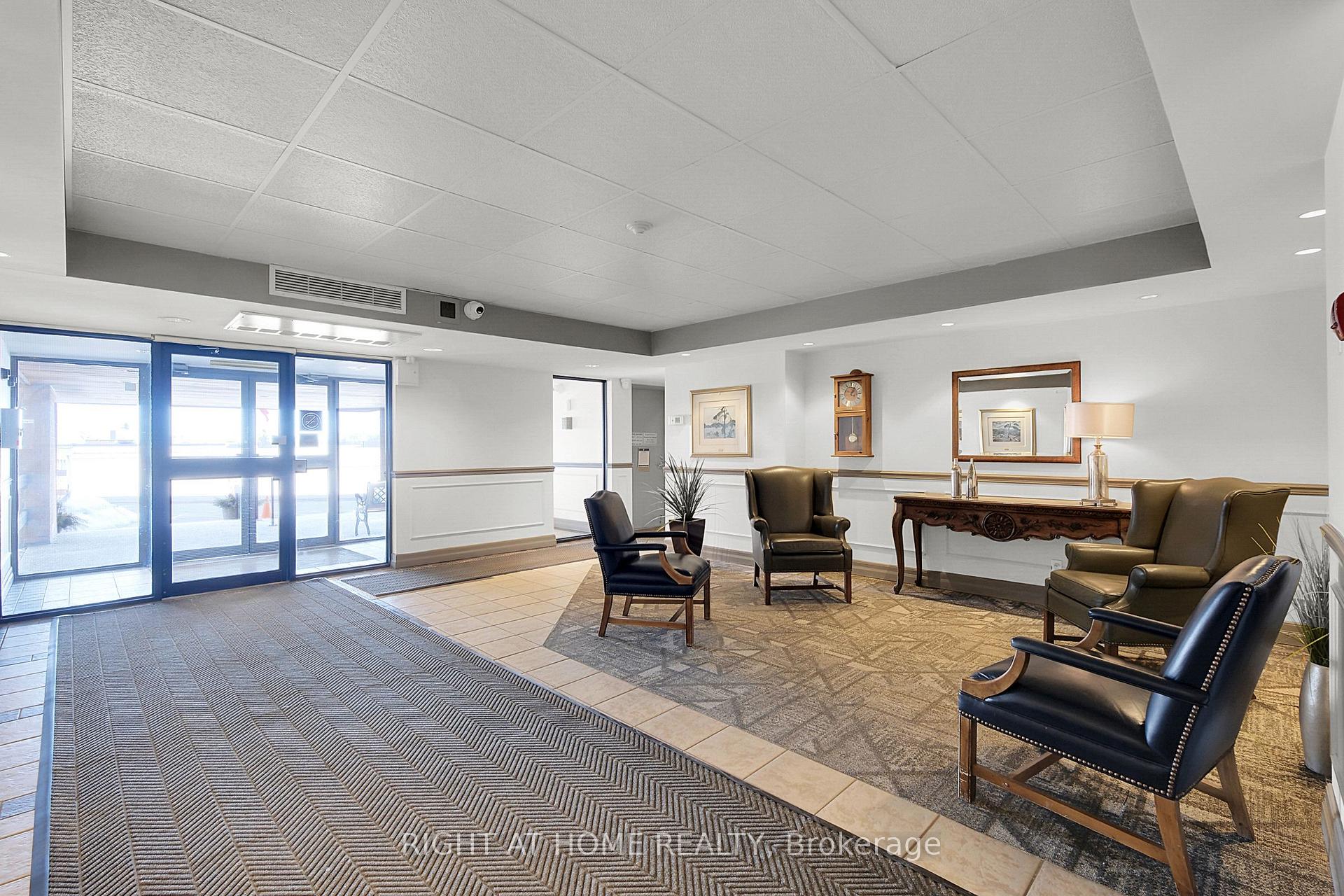 Photo 6 of Unit 705, 1599 Lassiter Terrace, Ottawa, Beaconwood — HOMEH