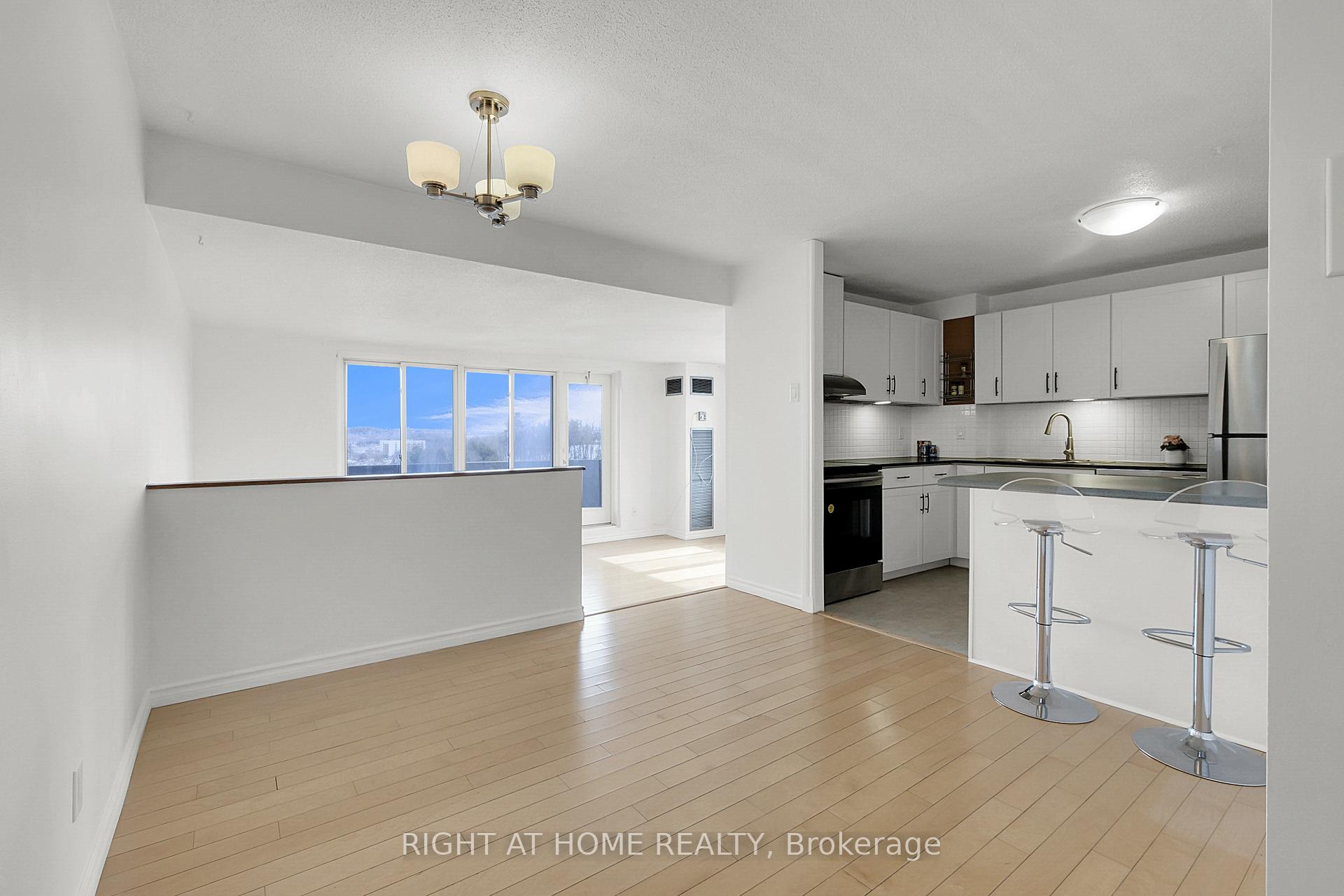 Photo 12 of Unit 705, 1599 Lassiter Terrace, Ottawa, Beaconwood — HOMEH