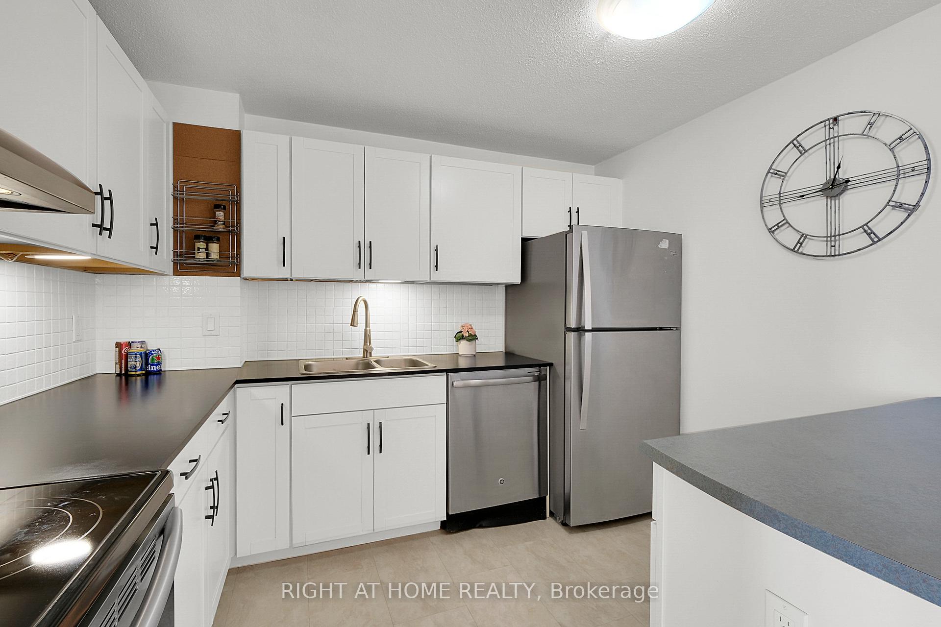 Photo 14 of Unit 705, 1599 Lassiter Terrace, Ottawa, Beaconwood — HOMEH