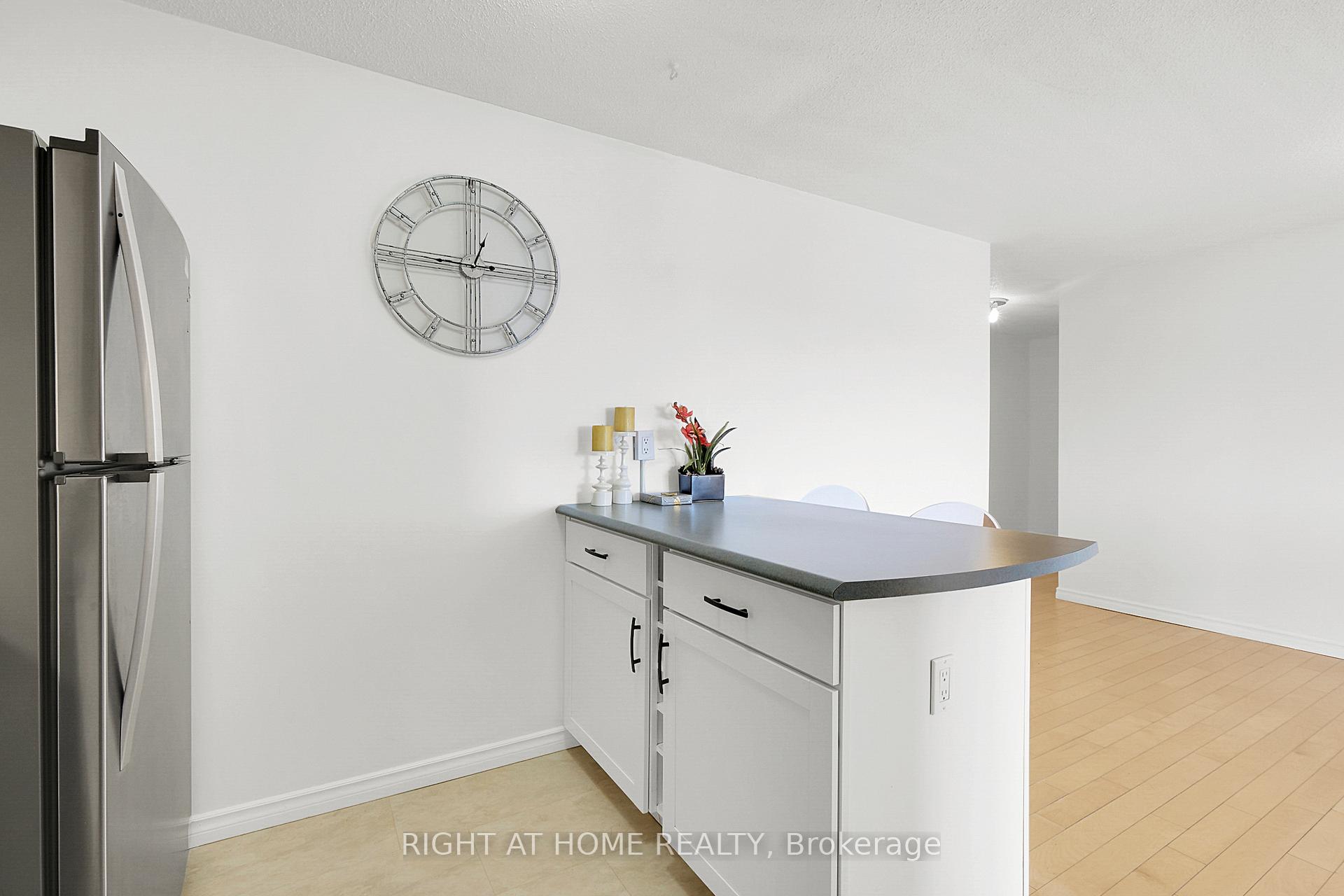 Photo 16 of Unit 705, 1599 Lassiter Terrace, Ottawa, Beaconwood — HOMEH