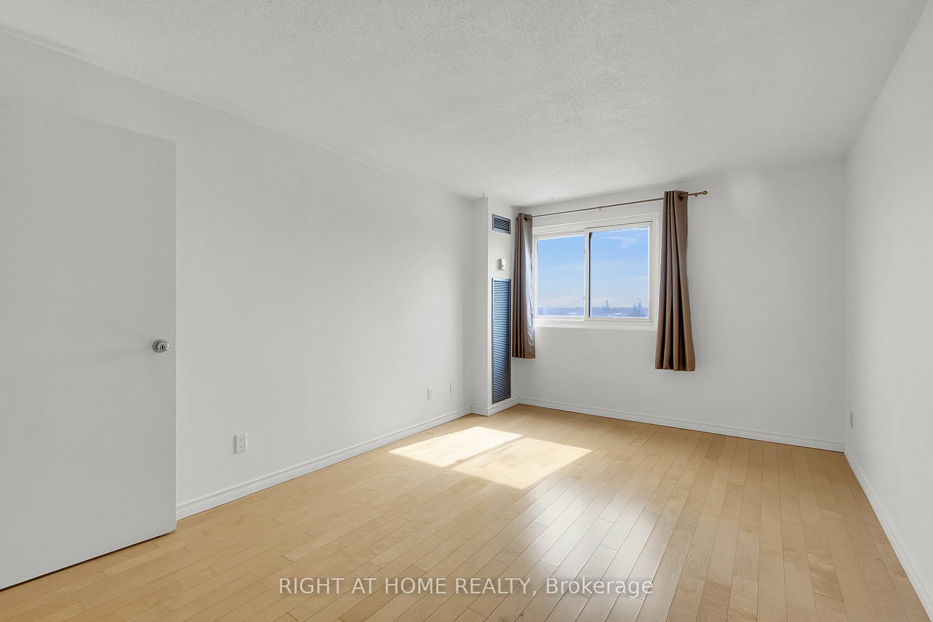 Photo 27 of Unit 705, 1599 Lassiter Terrace, Ottawa, Beaconwood — HOMEH