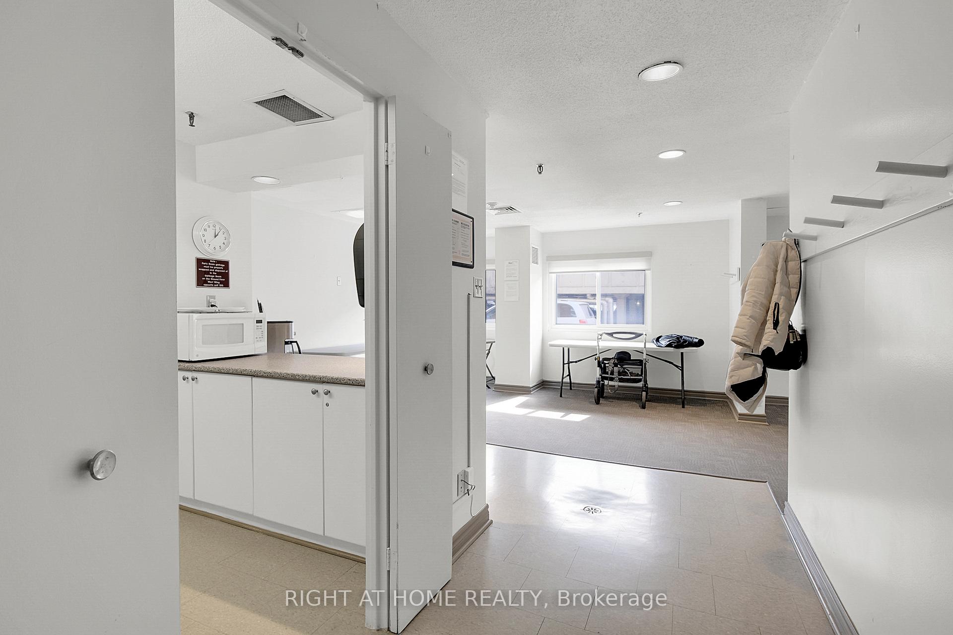 Photo 36 of Unit 705, 1599 Lassiter Terrace, Ottawa, Beaconwood — HOMEH