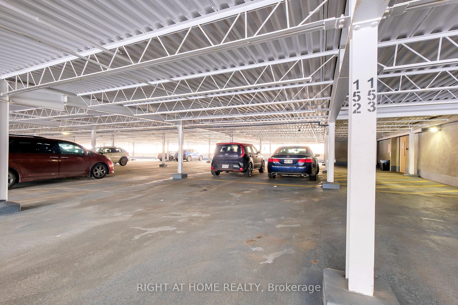 Photo 37 of Unit 705, 1599 Lassiter Terrace, Ottawa, Beaconwood — HOMEH