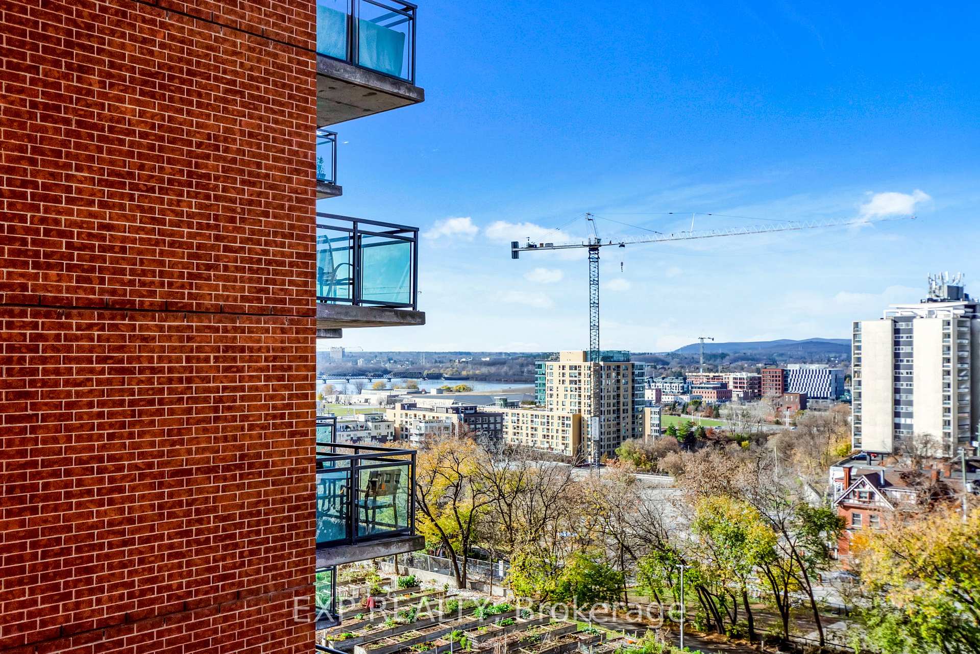 Photo 20 of Unit 704, 556 Laurier Avenue, Ottawa, Ottawa Centre — HOMEH