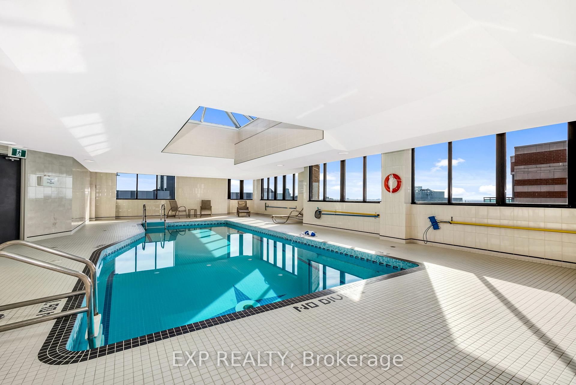 Photo 23 of Unit 704, 556 Laurier Avenue, Ottawa, Ottawa Centre — HOMEH