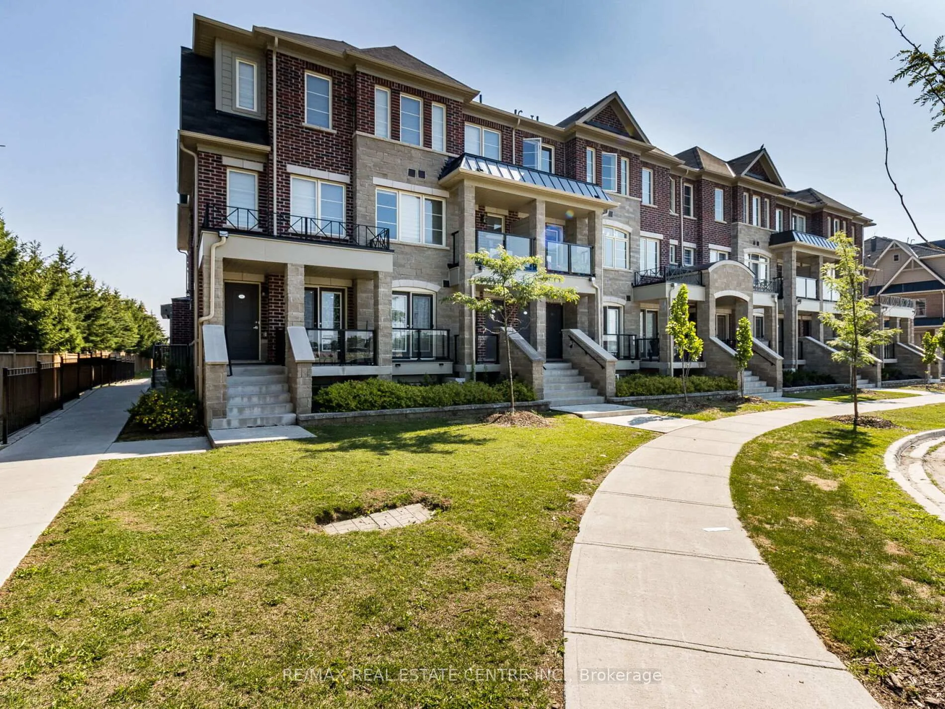 Photo 1 of Unit 09, 200 Veterans Drive, Brampton, Northwest Brampton — HOMEH